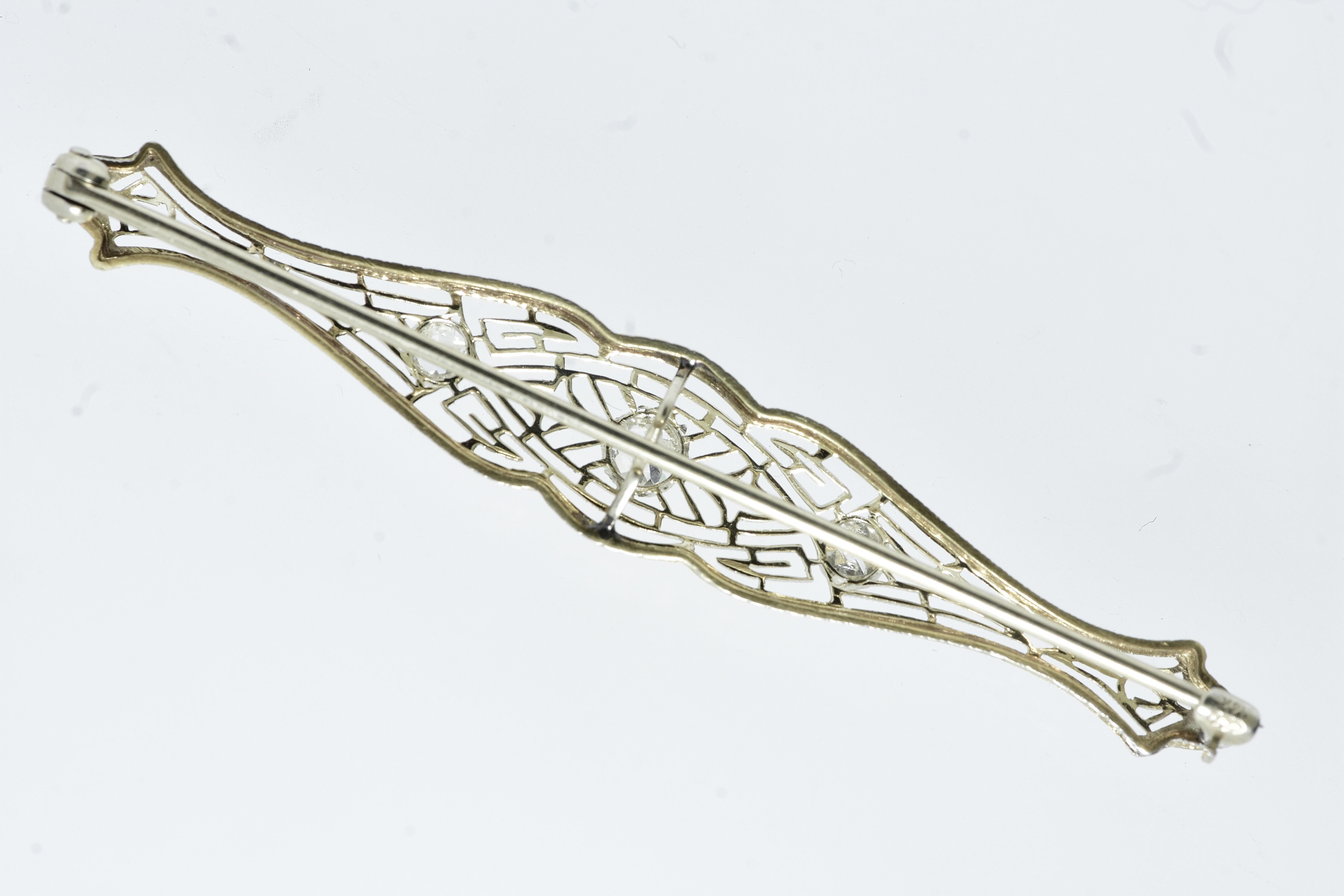 Antique Gold and Diamond Filigree Bar Pin, American, c. 1920. en venta 1