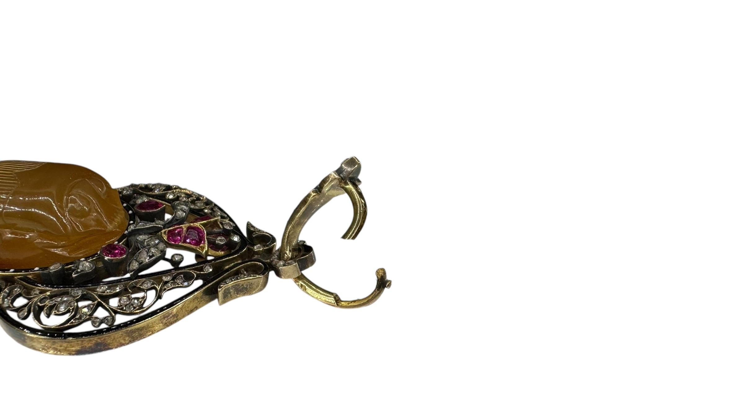 Pendentif en or antique et diamants en forme de scarabée 3