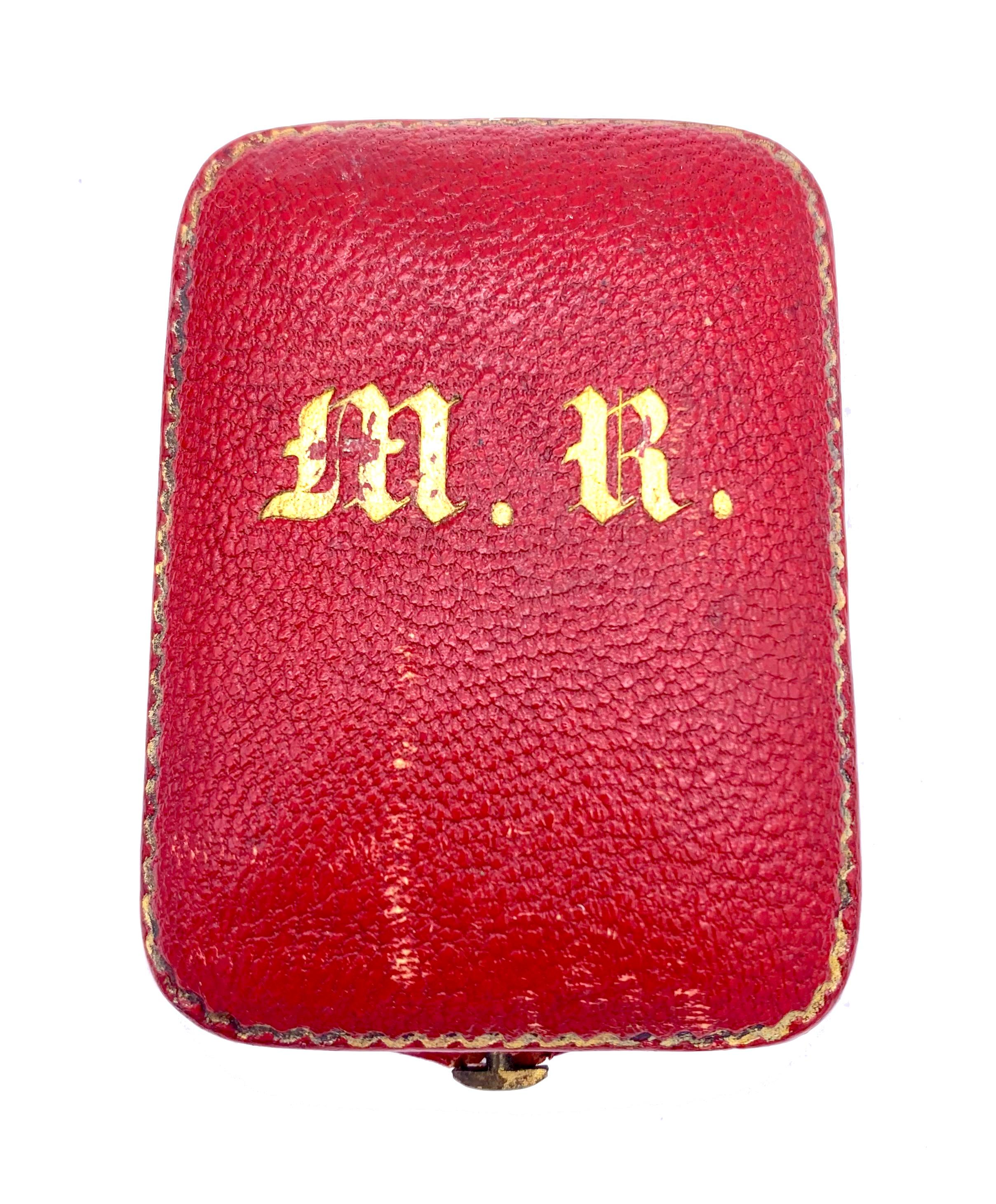 Pendentif croix en or et émail ancien avec étui d'origine en forme de citrine Pour femmes en vente