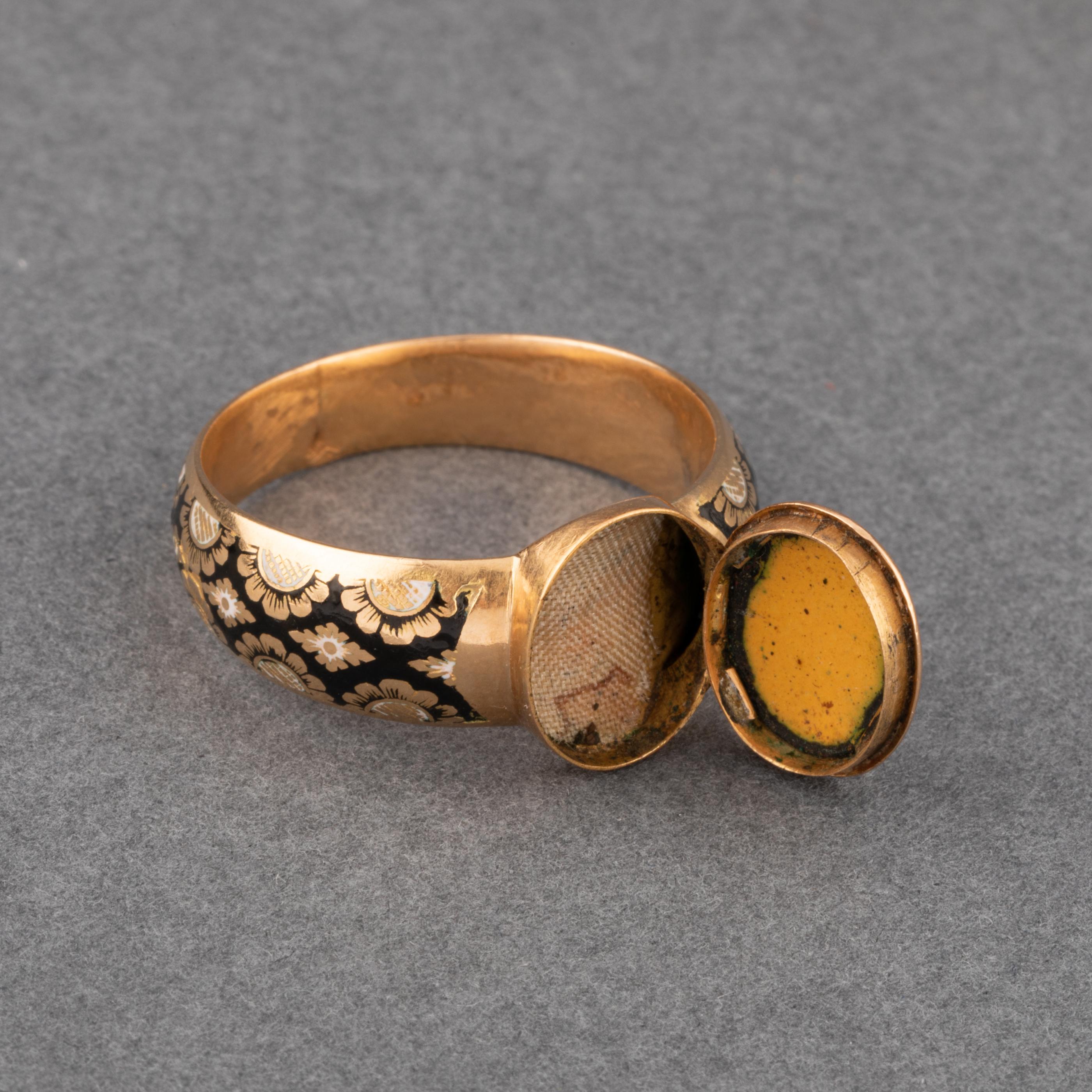 Antique Gold and Enamel Secret Ring 2
