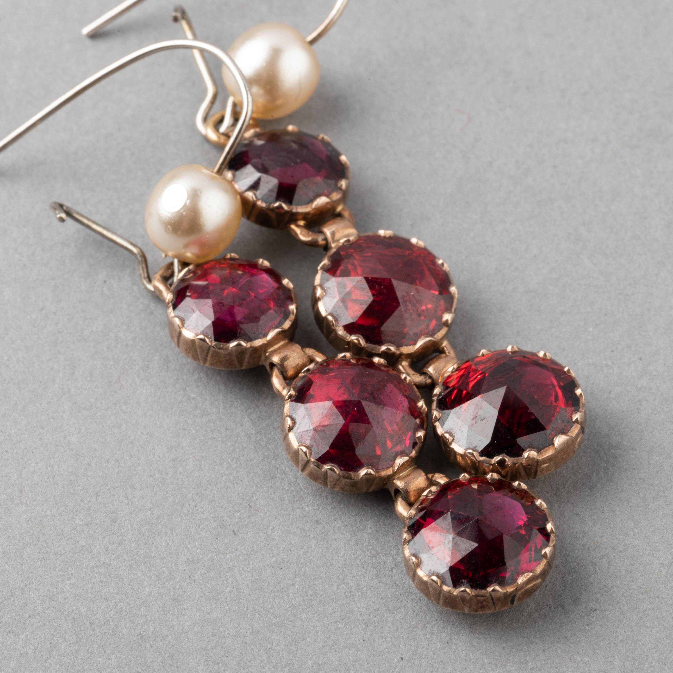 Belle Époque Antique Gold and Garnets French Earrings