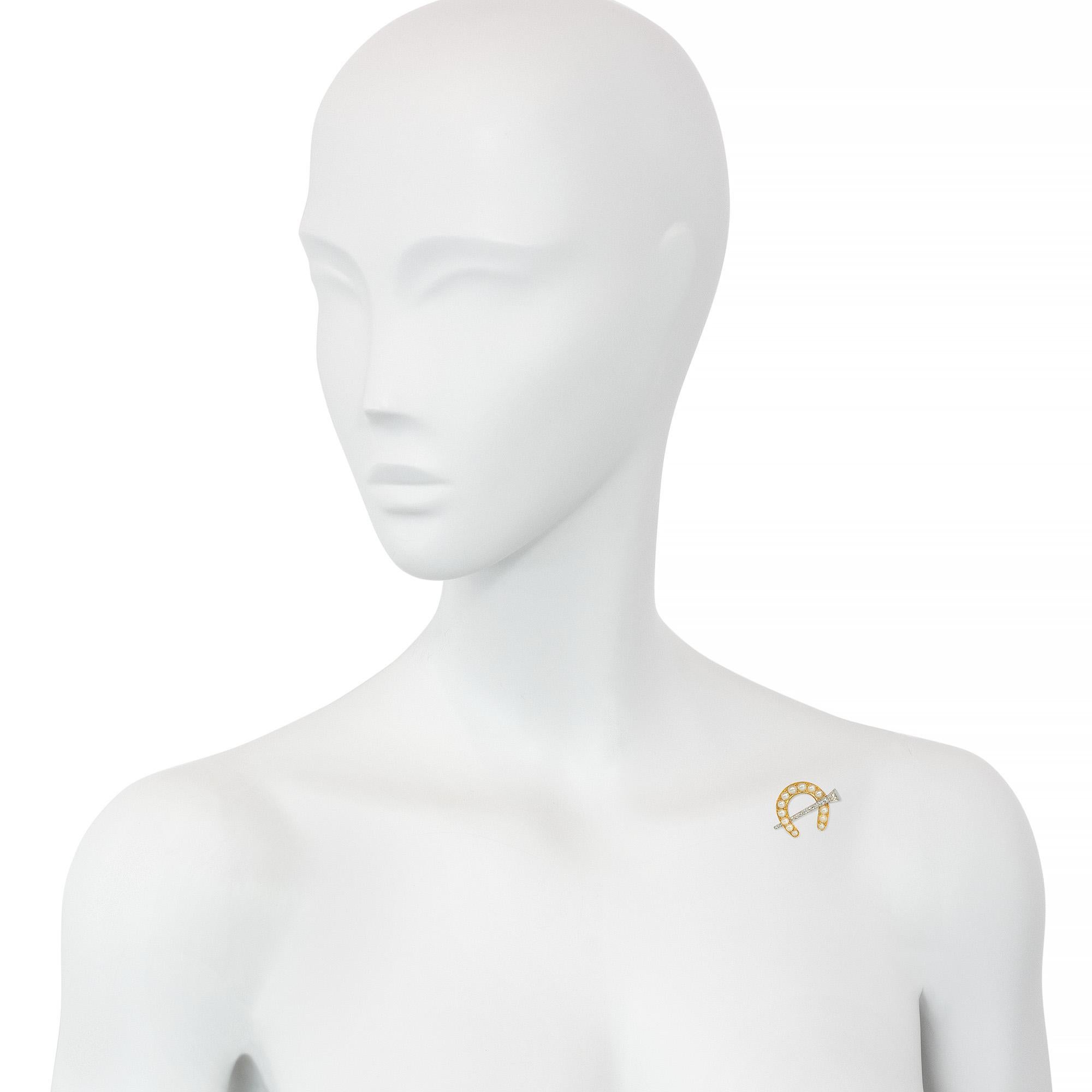 Antike Gold- und Perlen-Hufeisenbrosche mit diamantbesetztem Nagel und Anhänger-Schlaufe (Rosenschliff) im Angebot
