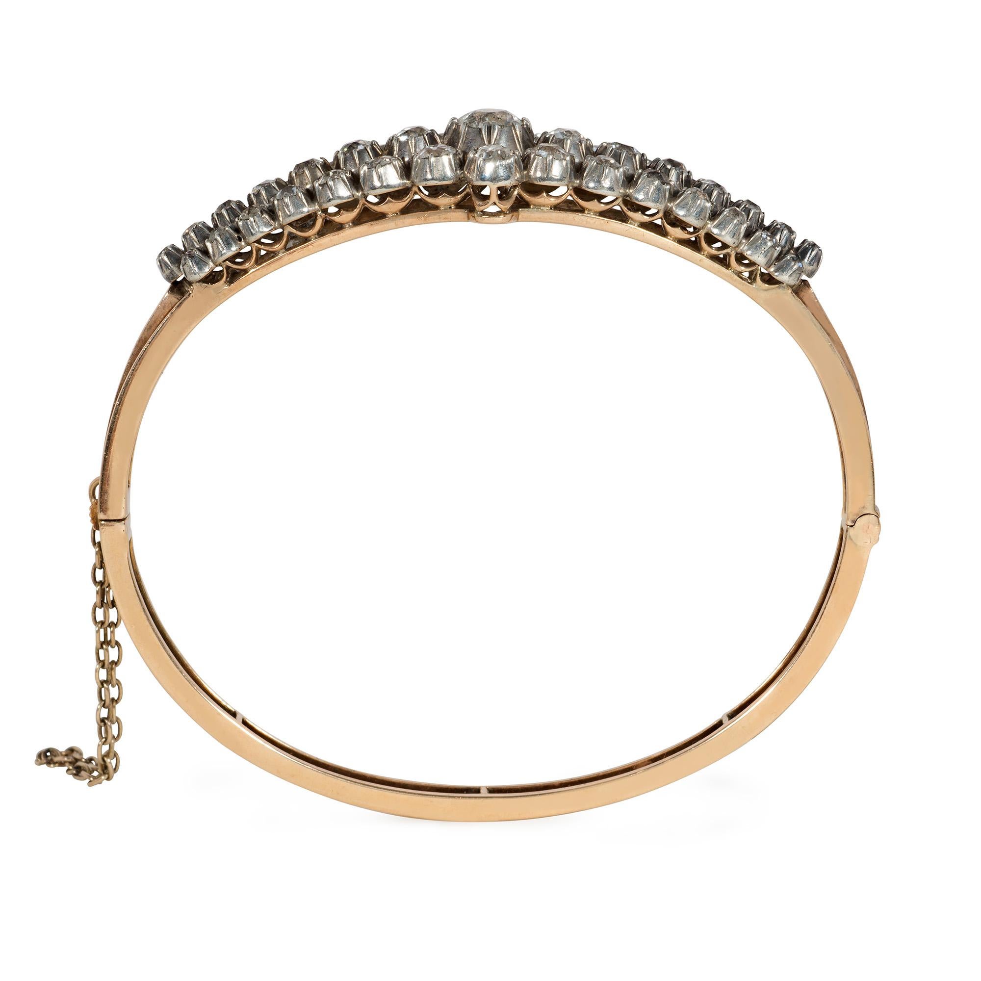 Vittoriano Bracciale antico in oro e argento con tre file di diamanti Old Mine in vendita