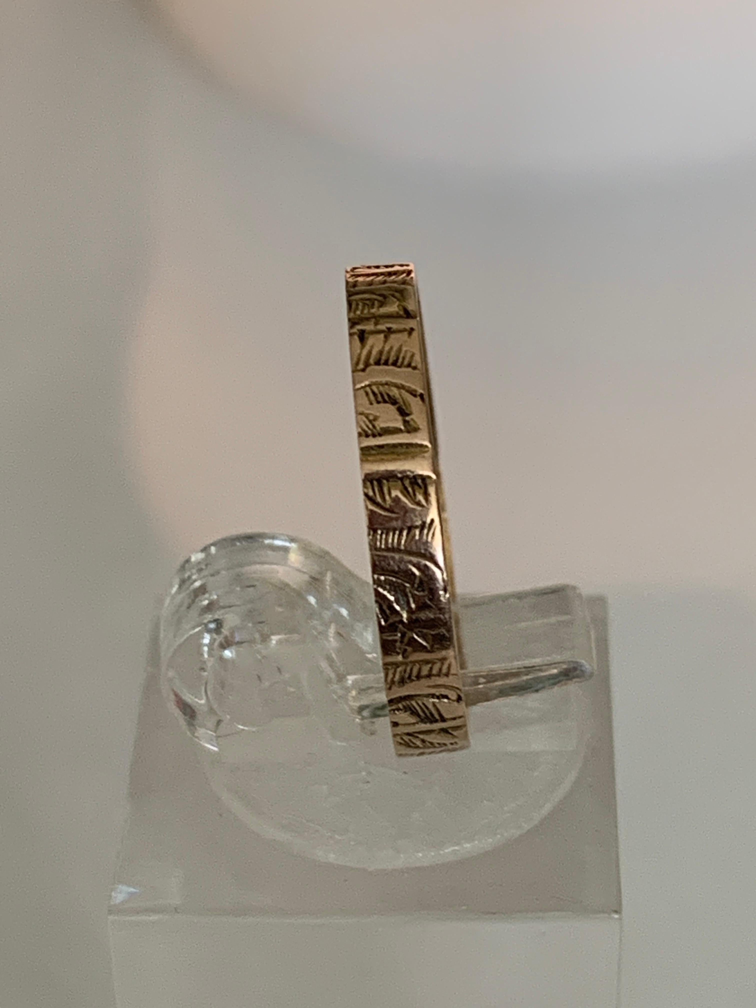 Anello a fascia d'oro antico, circa 1880 In condizioni buone in vendita a London, GB