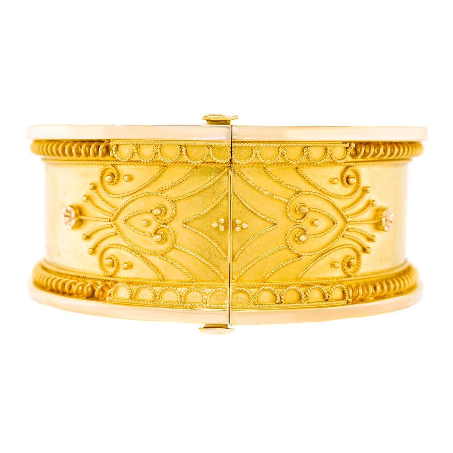 Antique Gold Bangle Bracelet For Sale 3