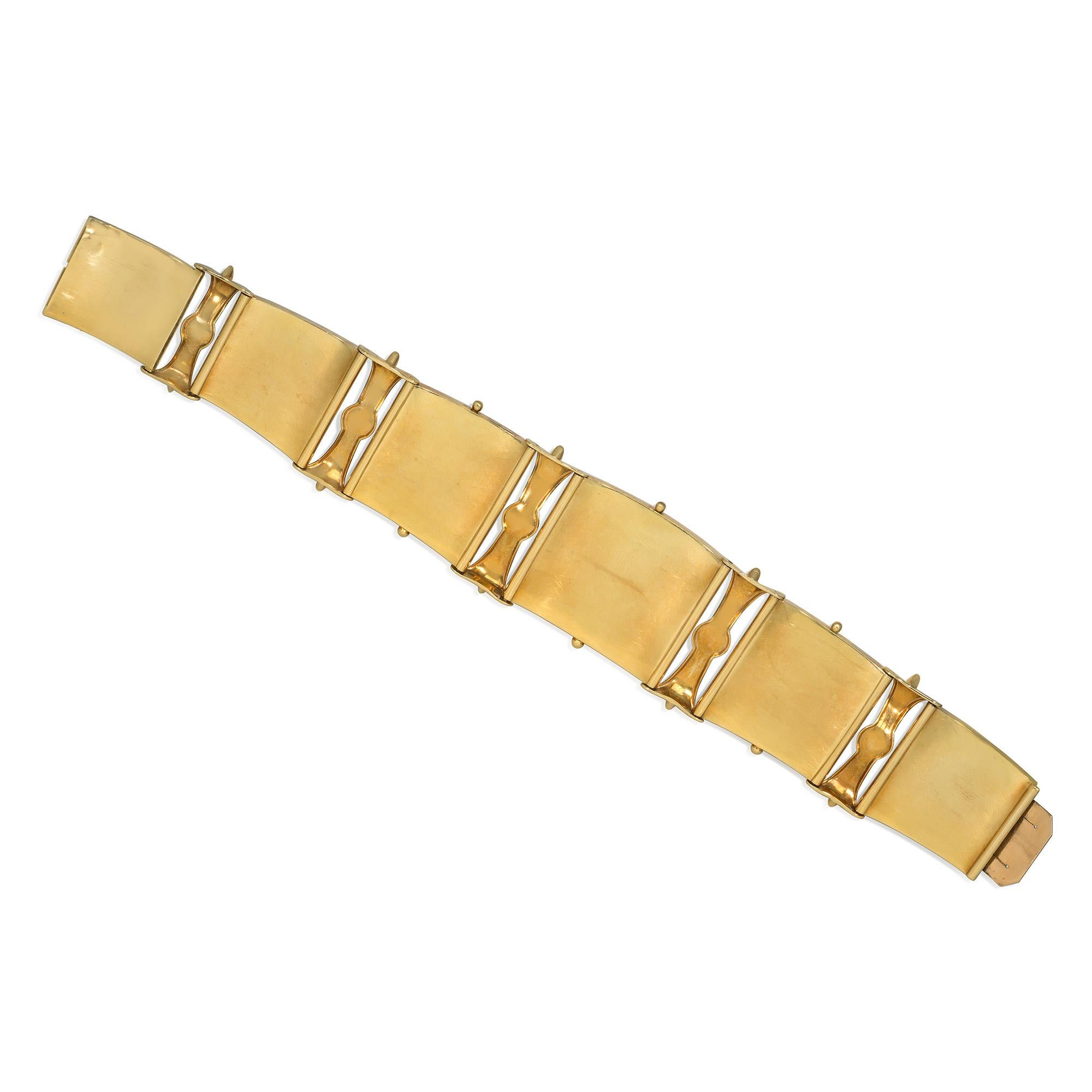 Victorien Bracelet ancien en or, émail bleu et perles dans sa boîte d'origine Froment-Meurice en vente