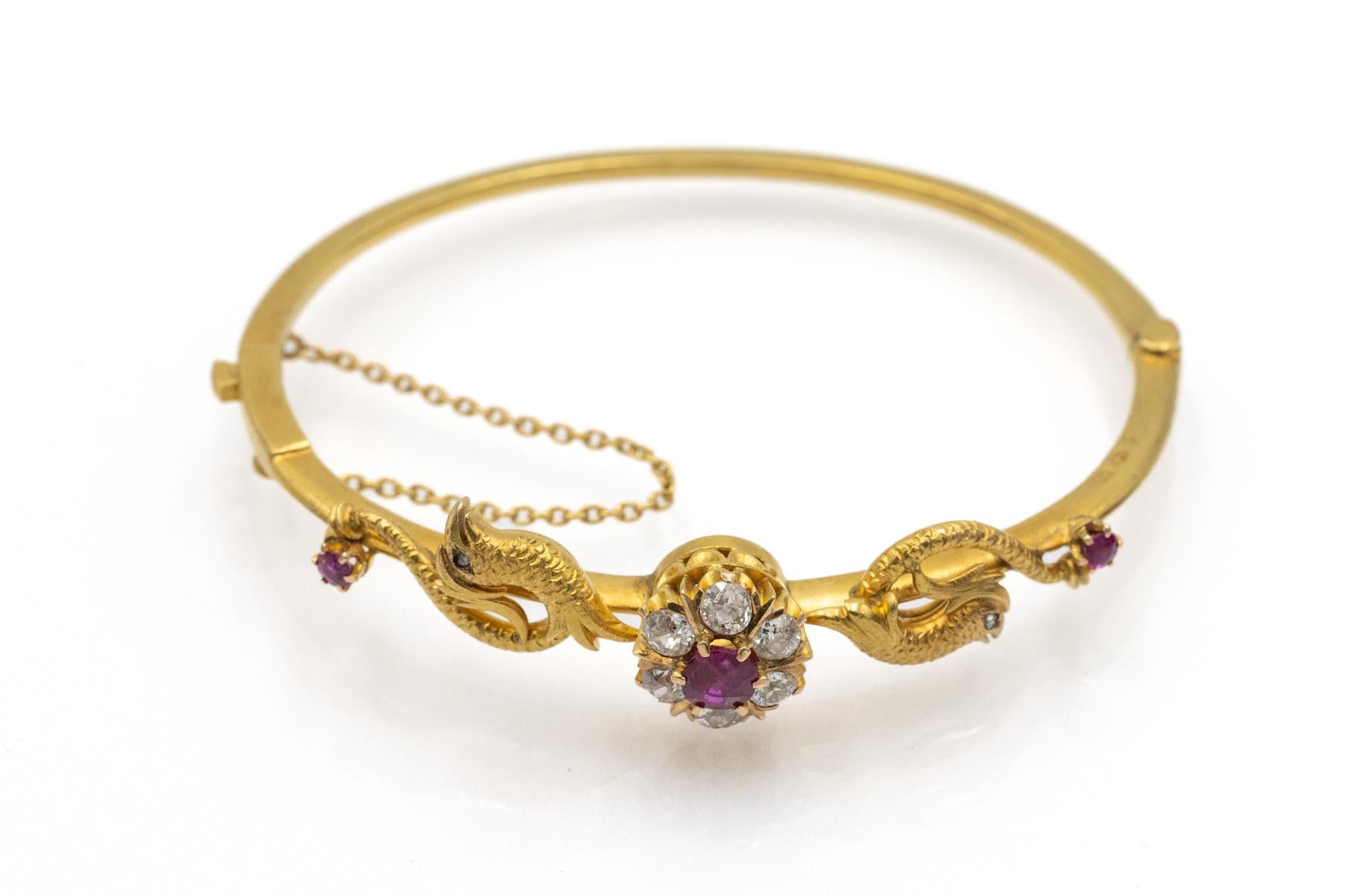 Art nouveau Bracelet ancien en or avec rubis et diamants, Autriche-Hongrie 1872-1922. en vente