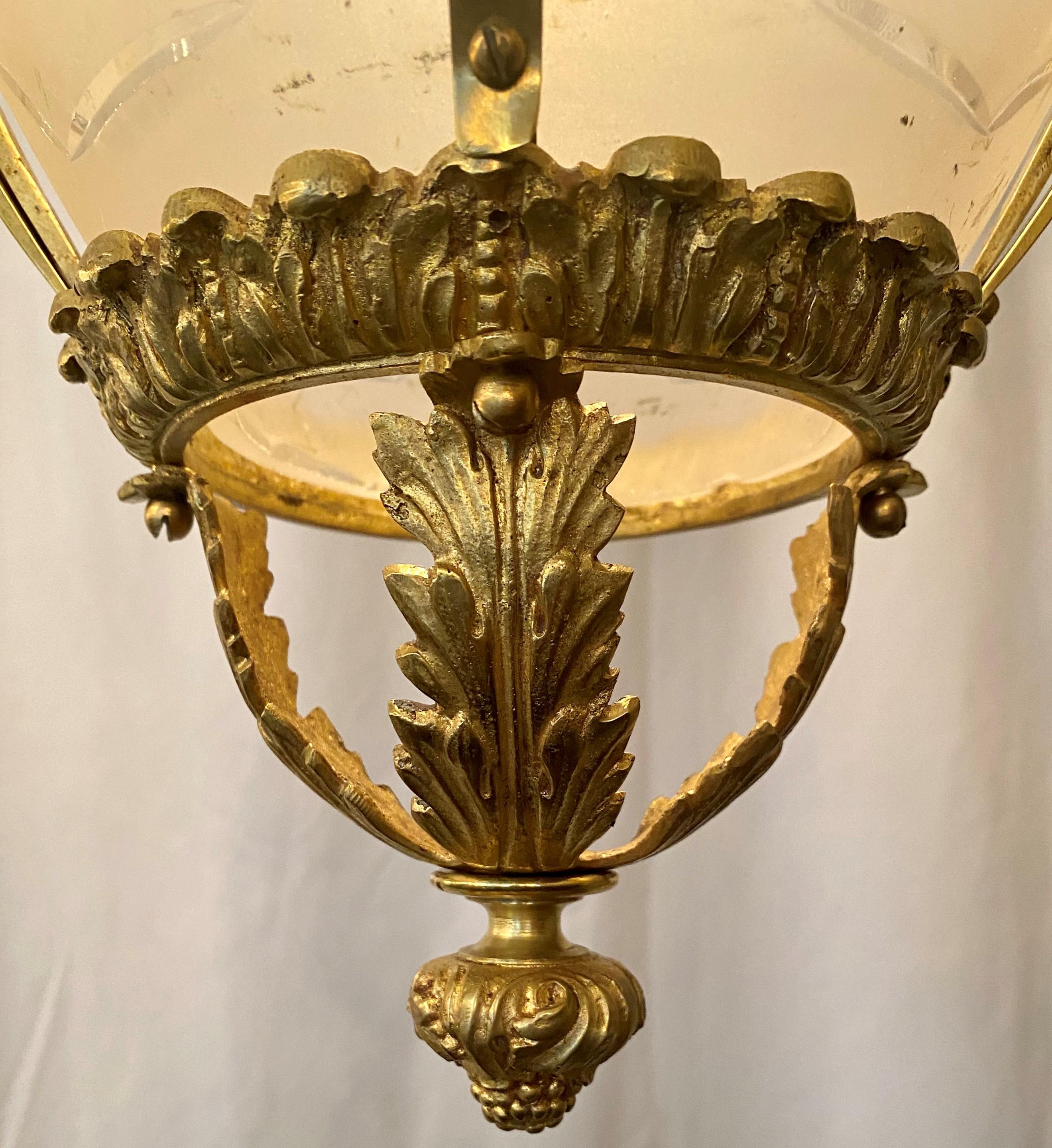 Antique Gold Bronze Hall Lantern with Finely Cut and Etched Glass, circa 1900 4