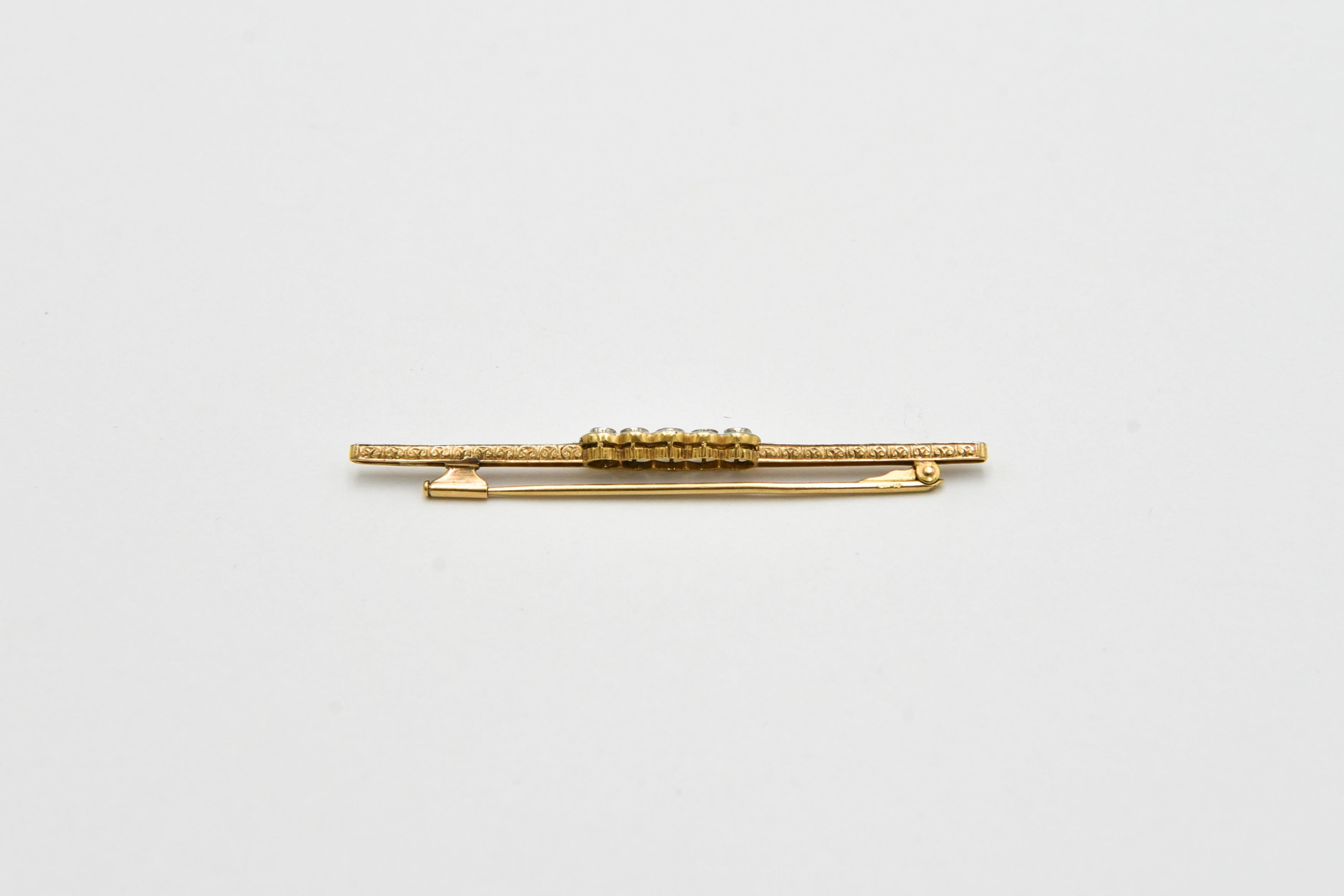 Antique gold brooch with diamonds, 1930s For Sale 1