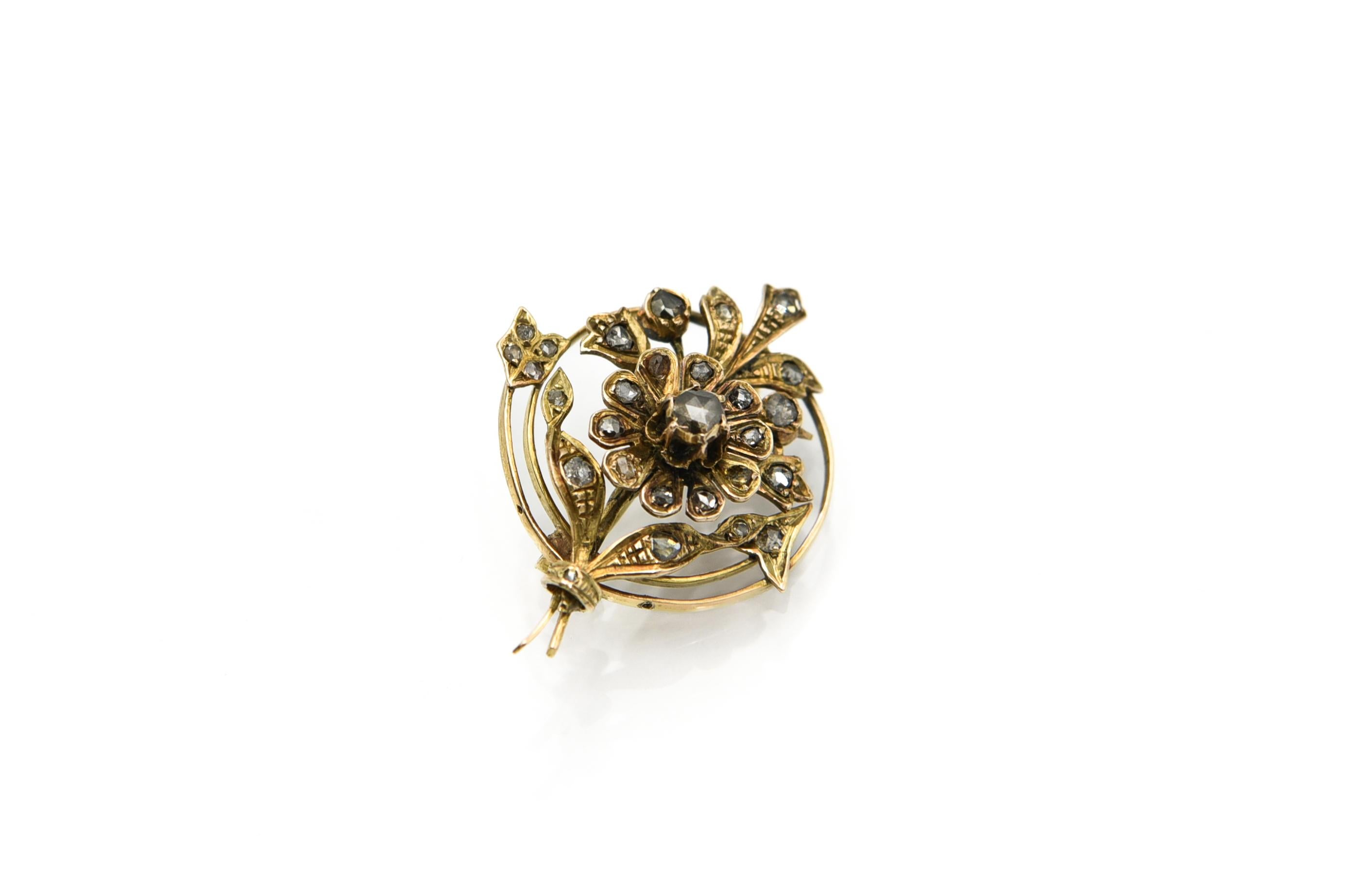 Victorian Antique gold brooch with diamonds, Netherlands, mid-19th century. For Sale
