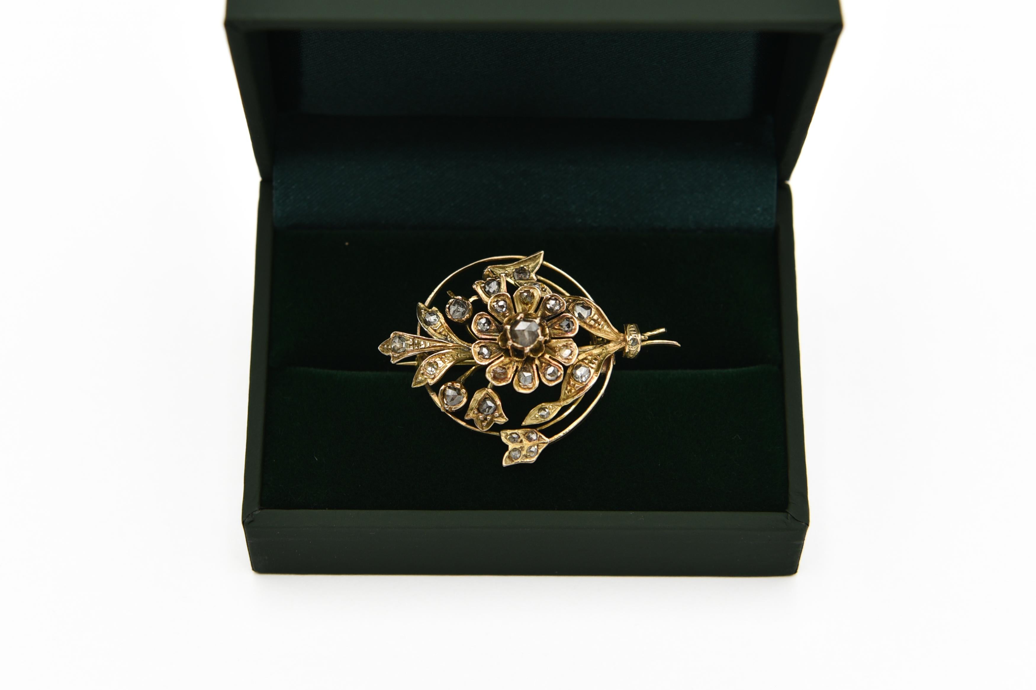 Antique gold brooch with diamonds, Netherlands, mid-19th century. For Sale 3
