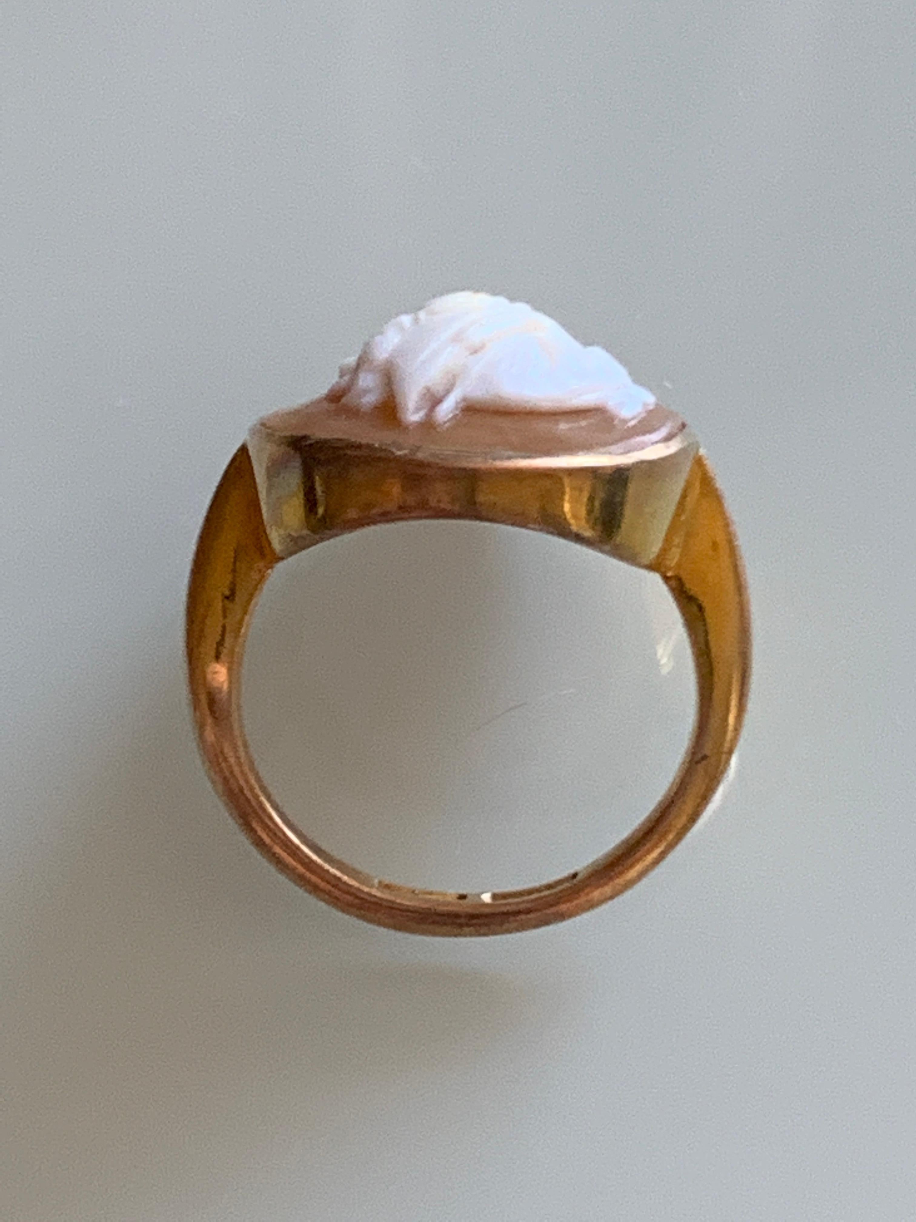 Antique Gold Cameo Ring For Sale 5