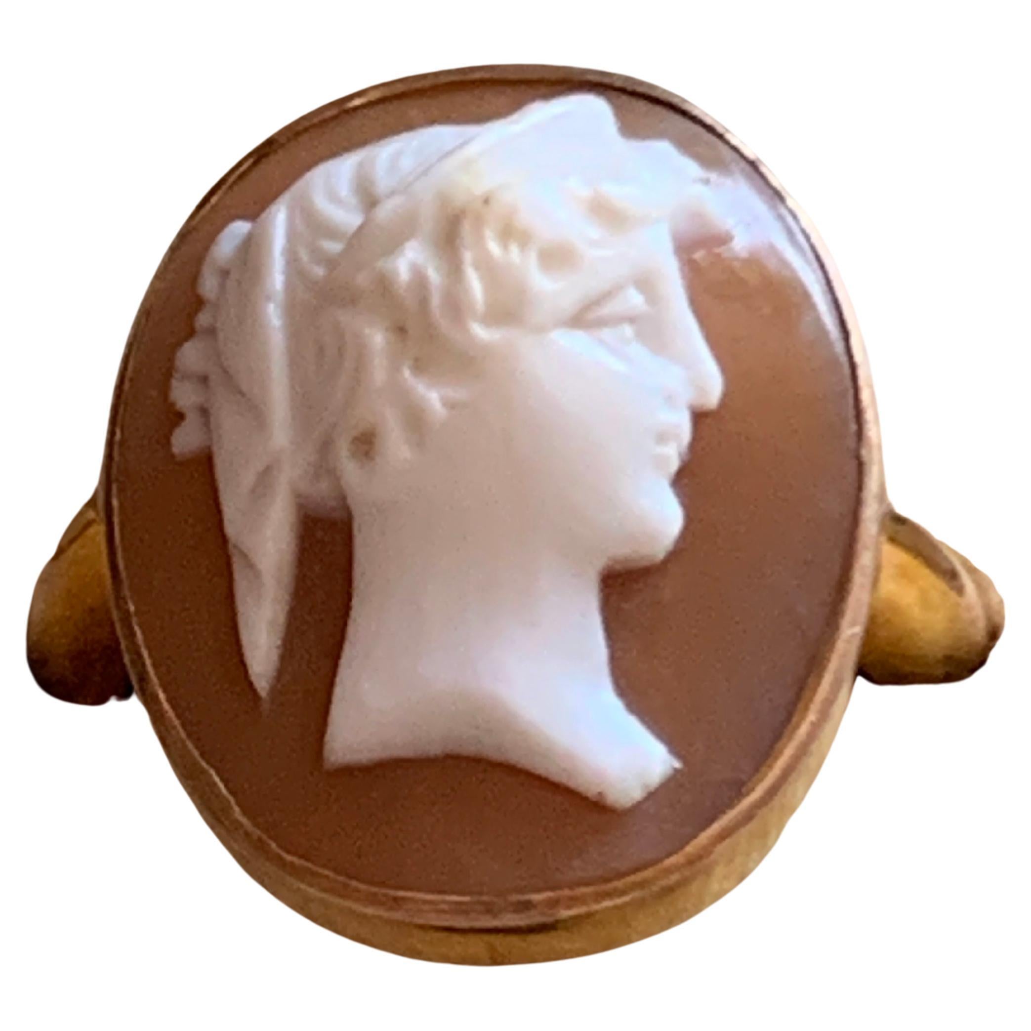 Antique Gold Cameo Ring