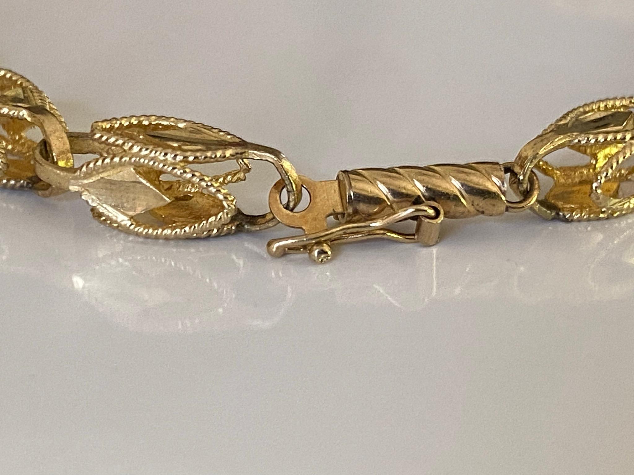 Antique Gold Chain Link Necklace For Sale 2