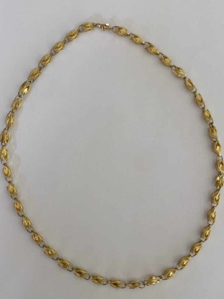 Antique Gold Chain Link Necklace For Sale at 1stDibs