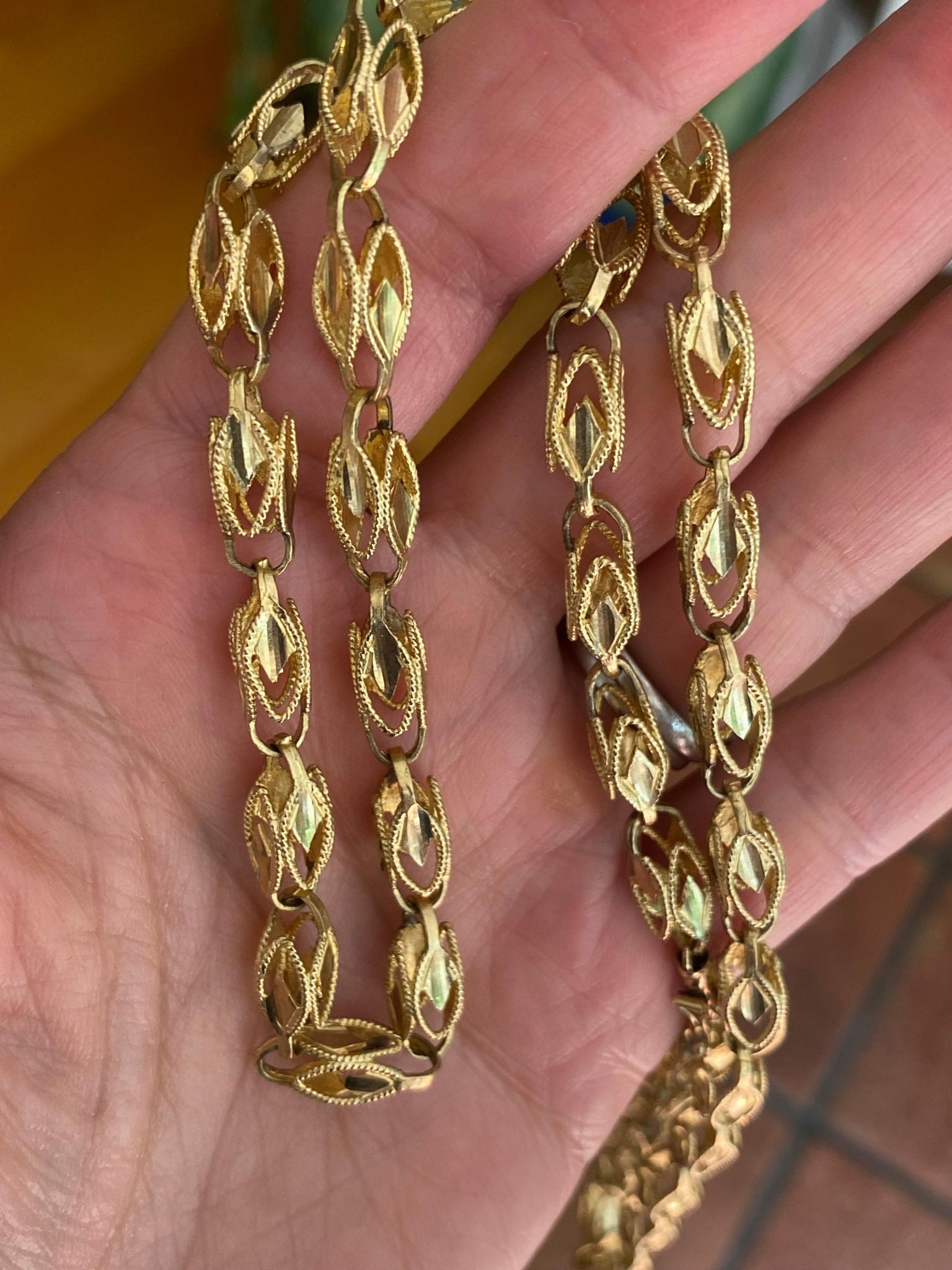 Antique Gold Chain Link Necklace In Good Condition For Sale In Denver, CO