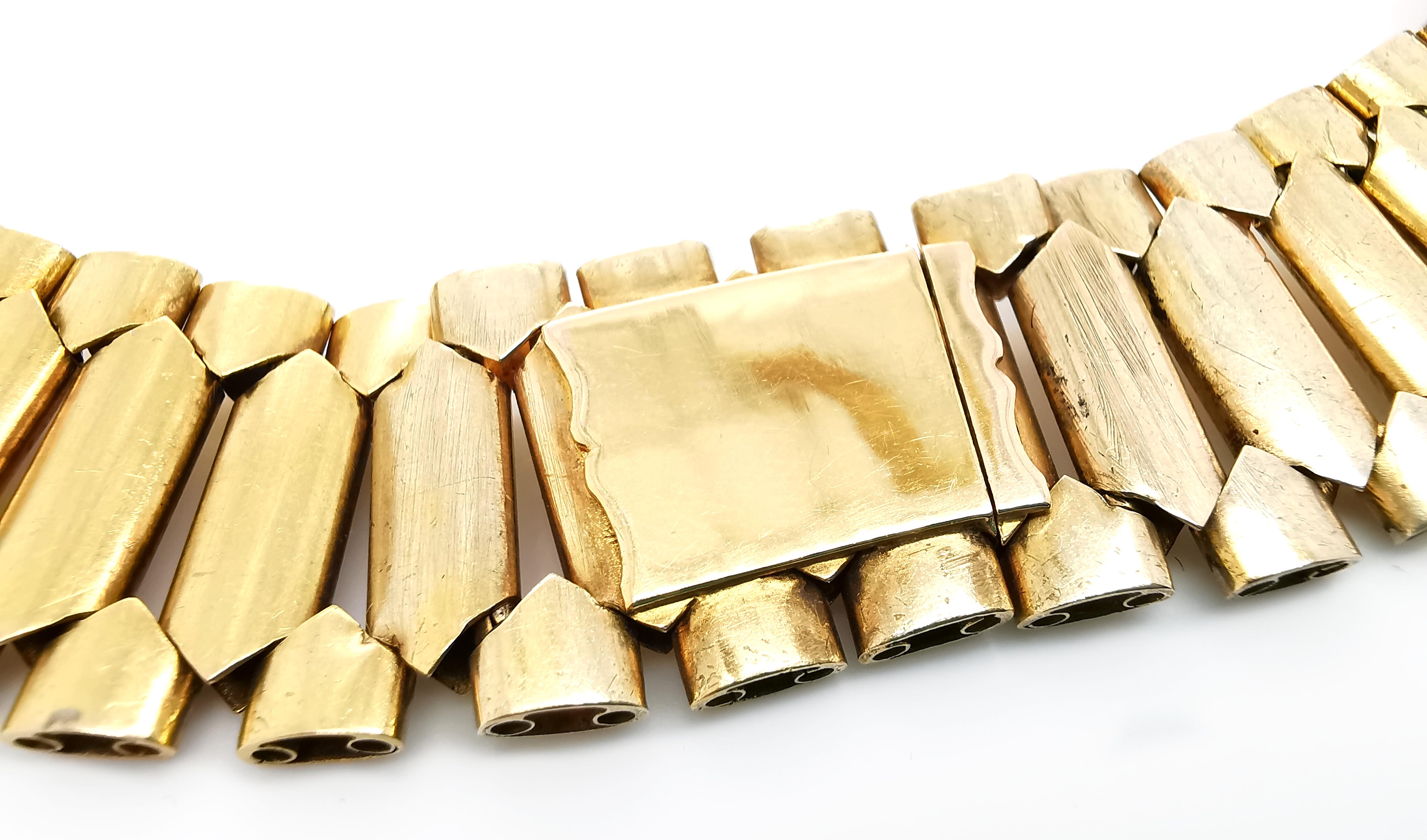Victorian Antique Gold Collar Necklace, Circa 1870 For Sale