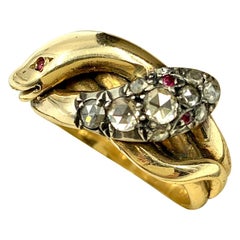 Bague géorgienne ancienne à double serpent en or jaune 14 carats avec diamants taille rose et rubis