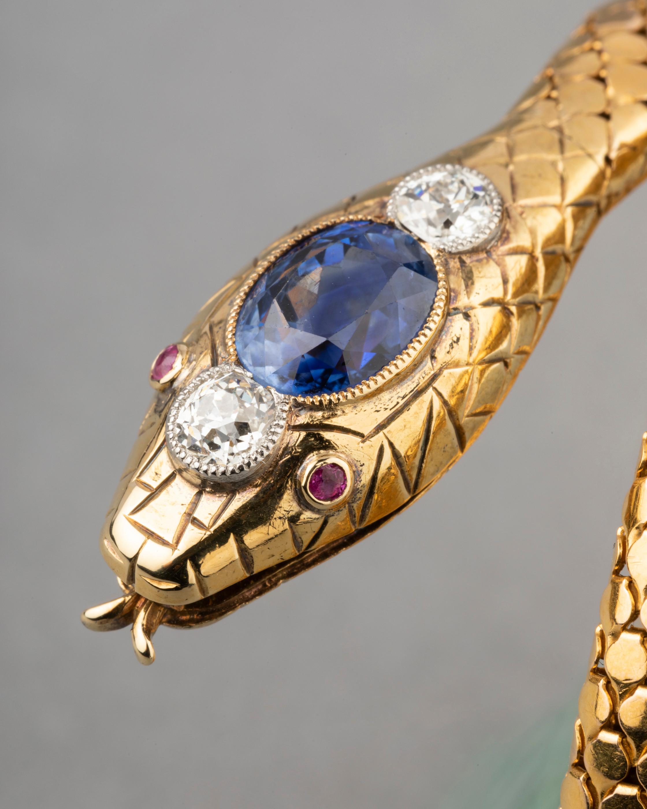 Antique Gold Diamonds and Sapphire French Snake Bracelet For Sale 5