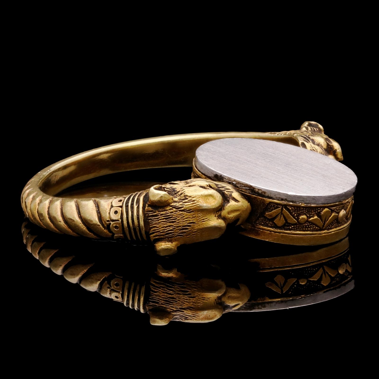Victorian Antique Gold Double Lion Head Signet Ring, Circa 1880
