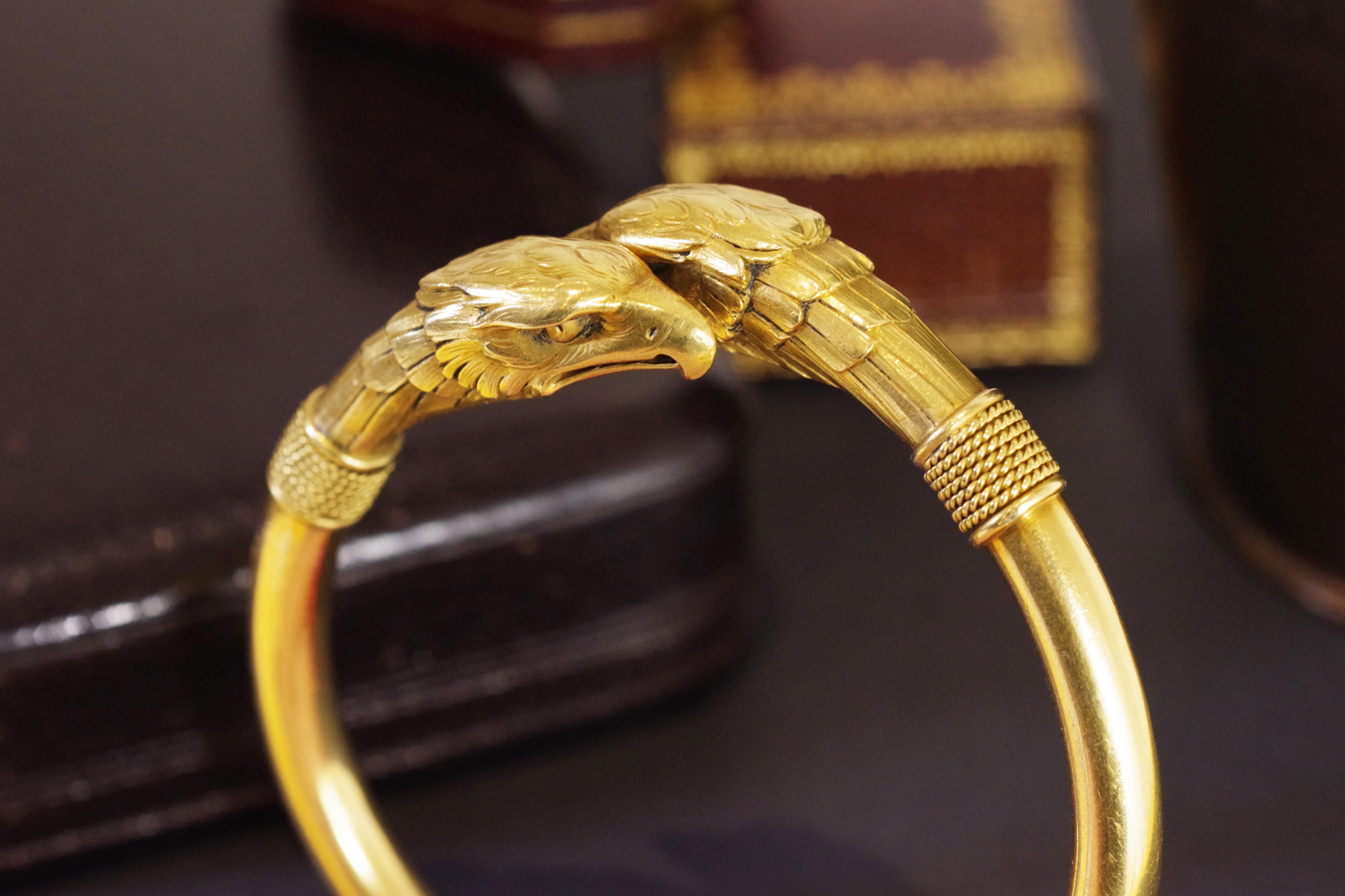 Antique Gold Eagle Heads Bangle Bracelet, Victorian Solid Gold Bangle Bracelet 4