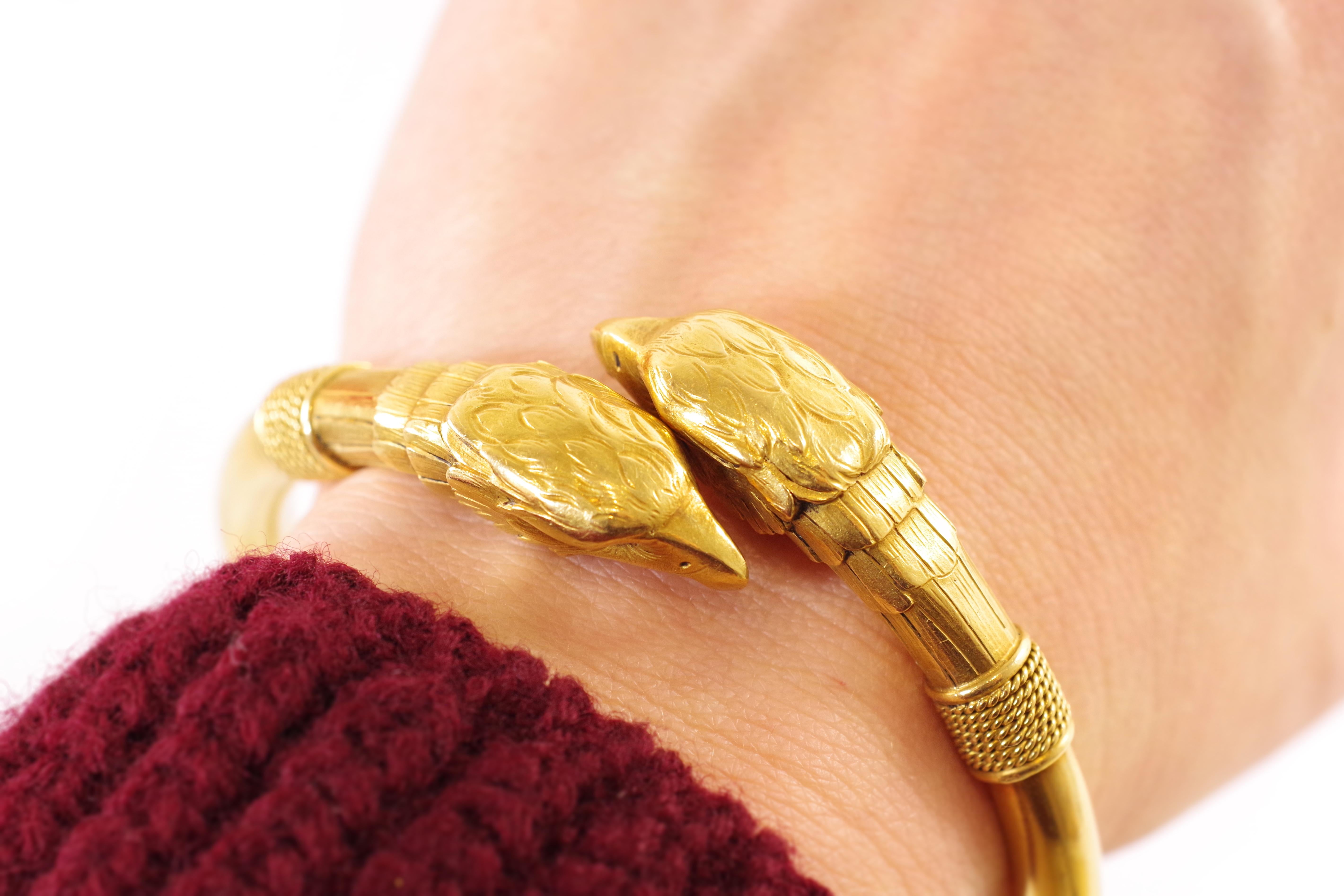 Antique Gold Eagle Heads Bangle Bracelet, Victorian Solid Gold Bangle Bracelet 1