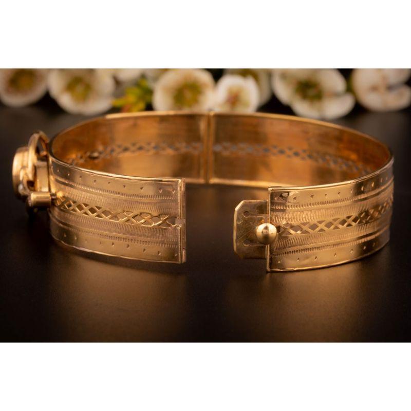Antique Gold Enamel Bracelet, Antique Gold Egyptian Revival Enamel Bracelet In Excellent Condition In Rottedam, NL
