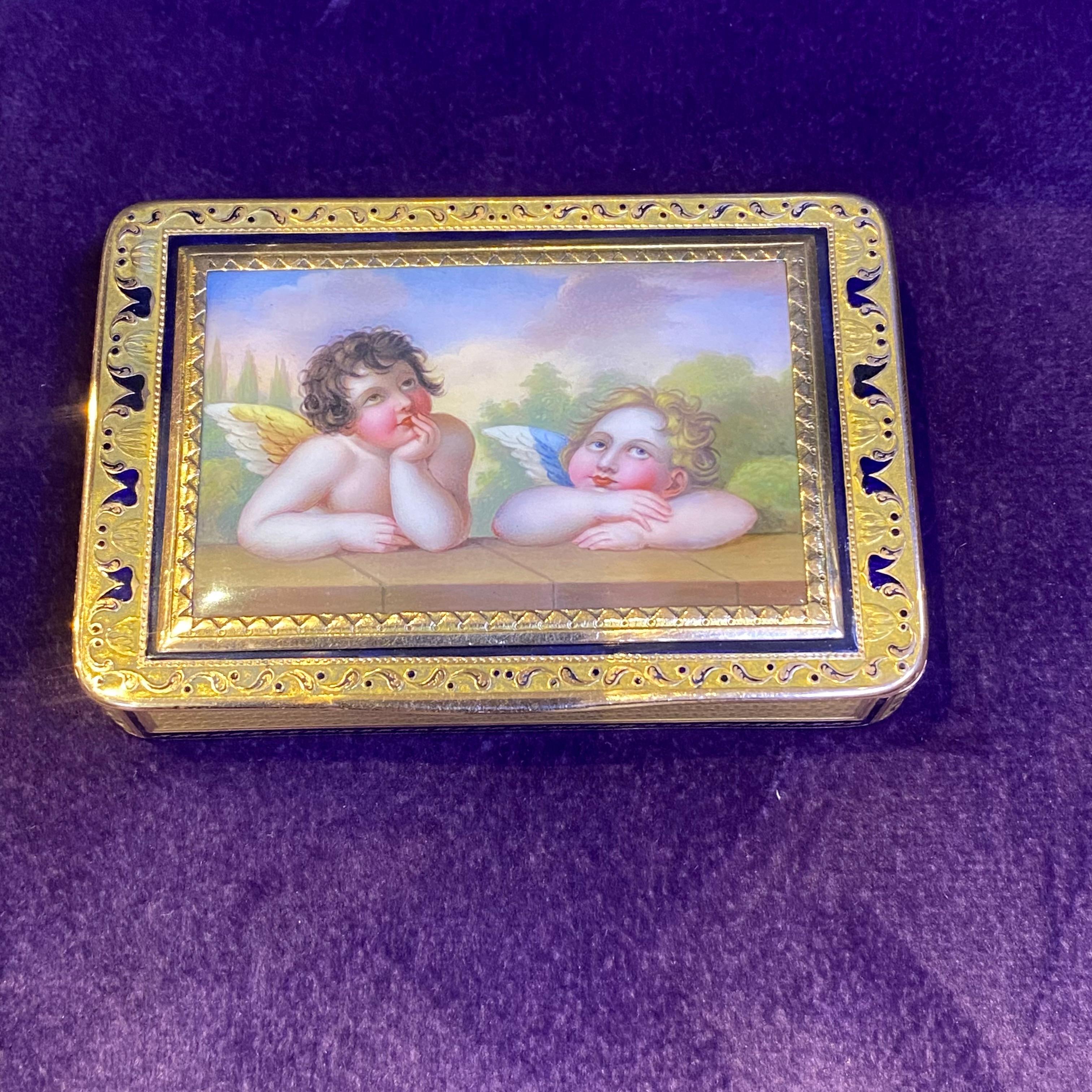 Antique Gold & Enamel Cupid Motif Snuff Box For Sale 11