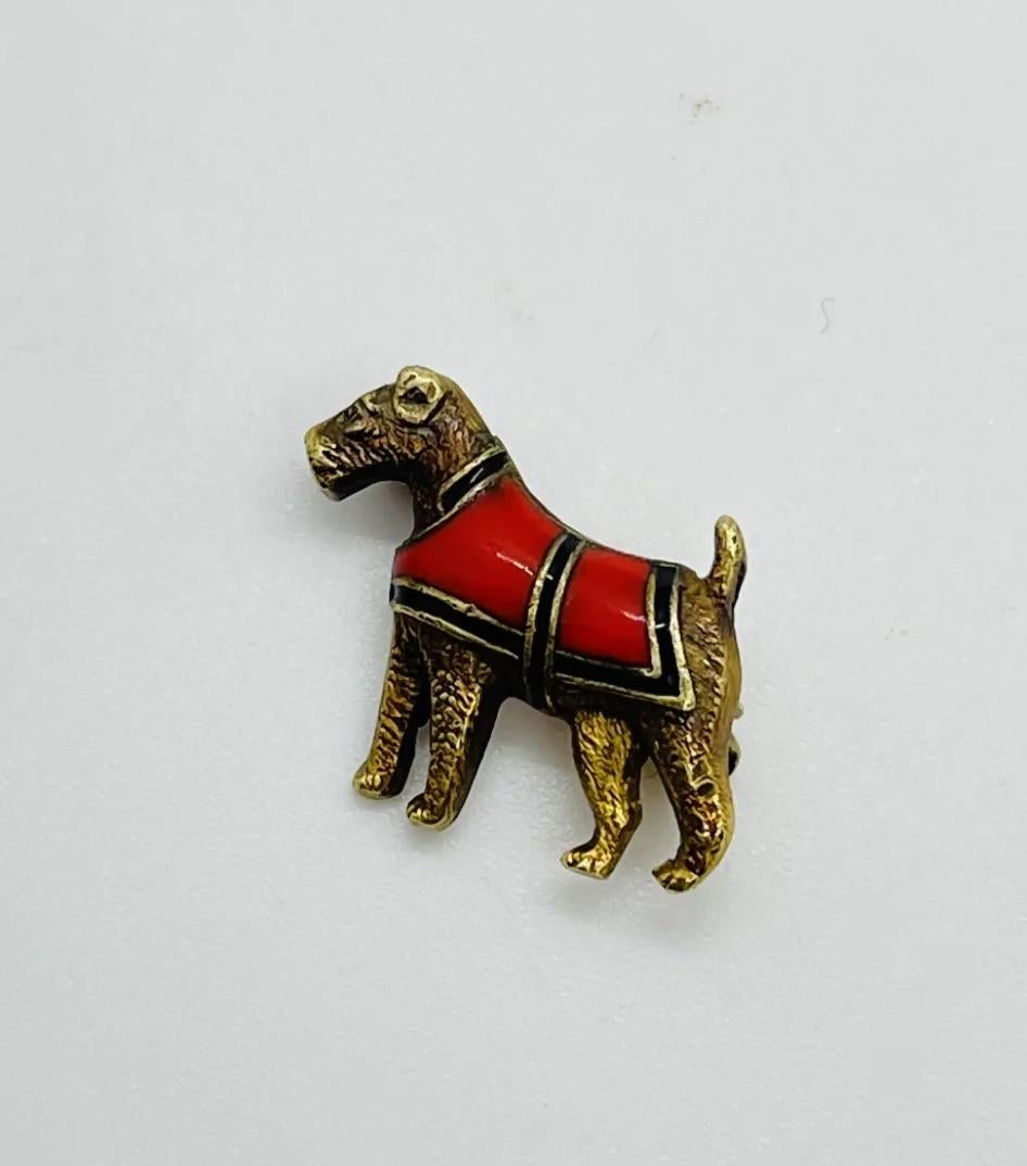Antique Gold Enamel Dog Lapel Brooch Pin In Good Condition In New York, NY