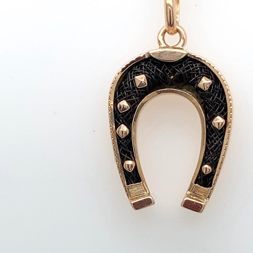 antique horse shoe