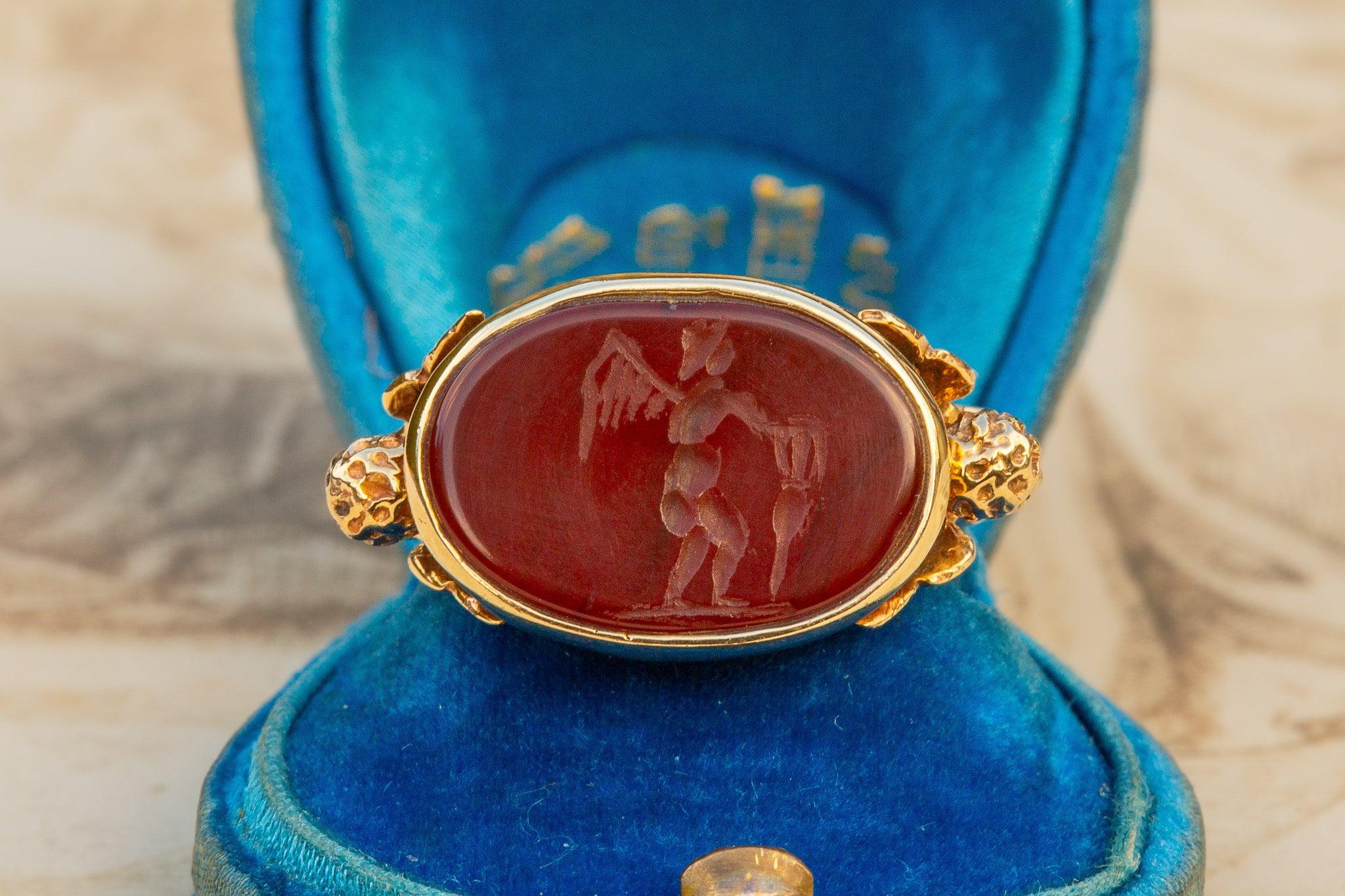 Antique Gold Engraved Carnelian Cherub Eros Intaglio Ring Signet Ring For Sale 3