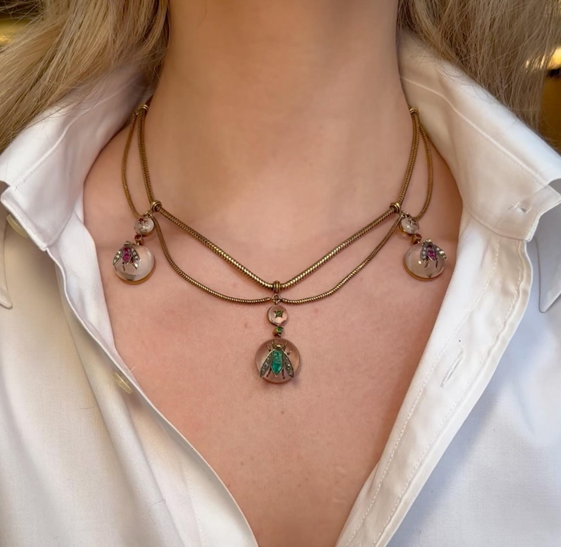 Antique Gold Festoon Necklace with Crystal Pendants Inset with Gemstone Insects In Good Condition For Sale In New York, NY