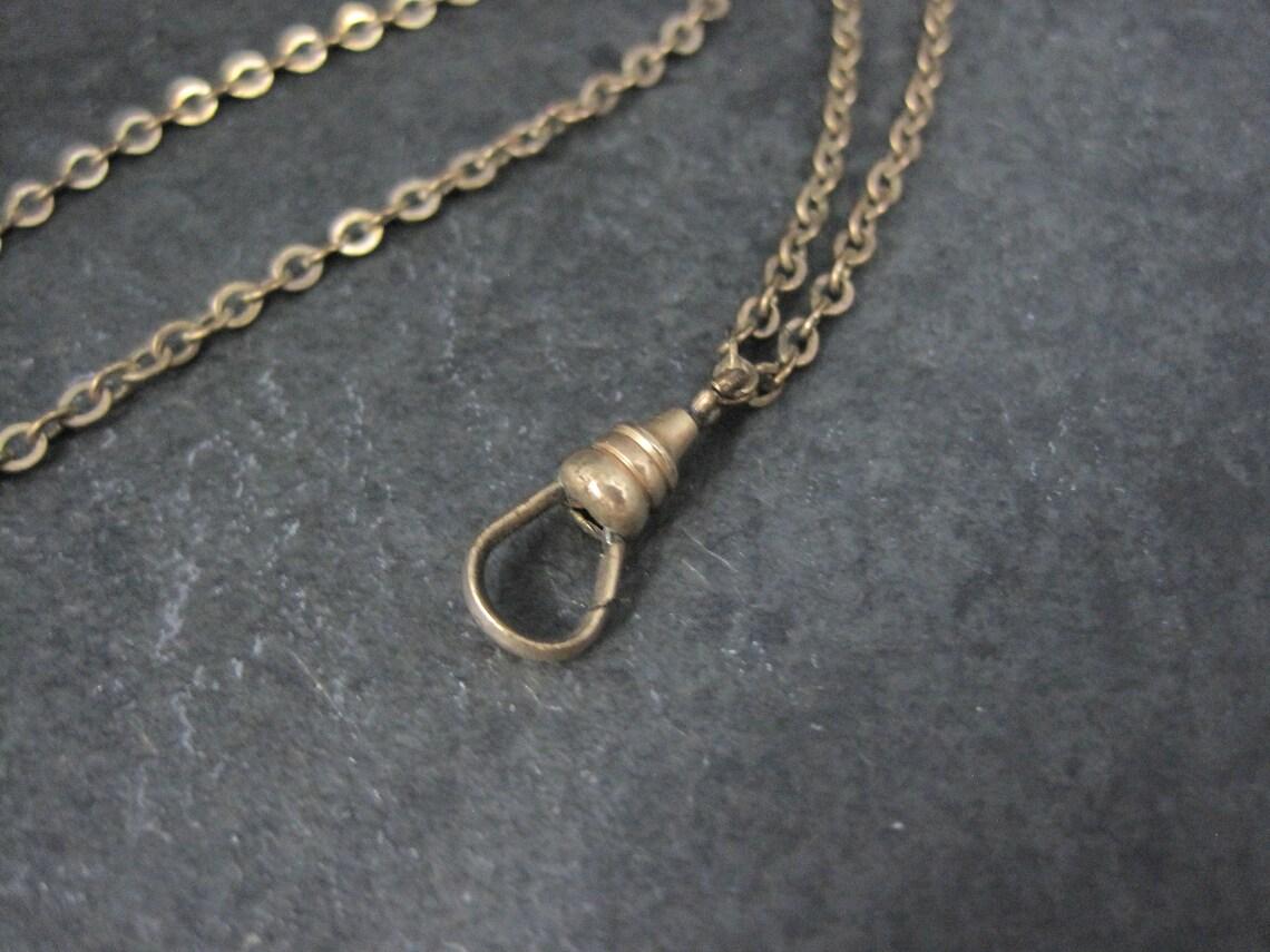 Donna Collana a catena con medaglione antico riempito d'oro con perla opale a scorrimento Lorgnette in vendita