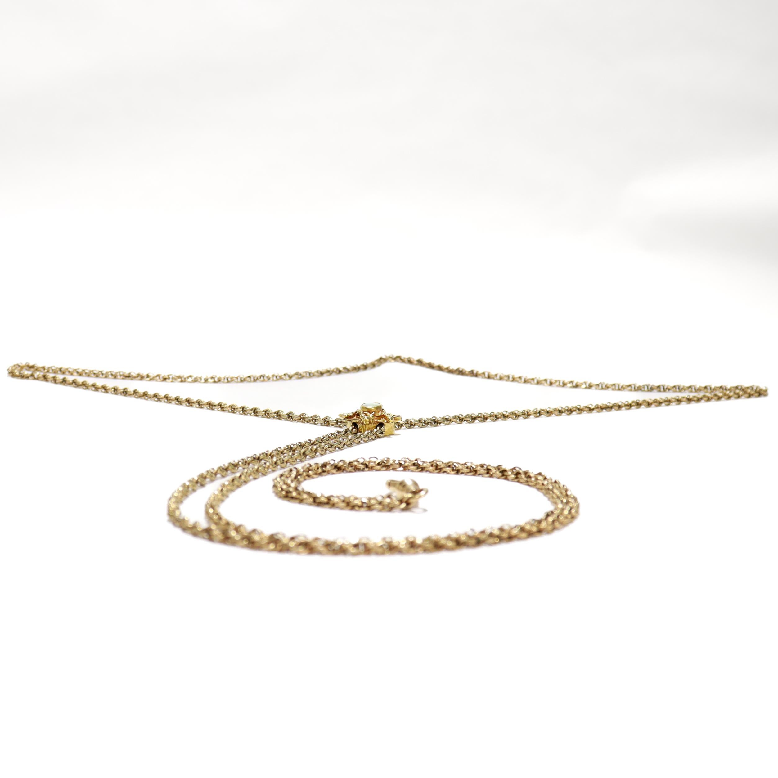 Collana a catena Longuard in oro antico con un'apertura con cabochon in opale 14k in vendita 7