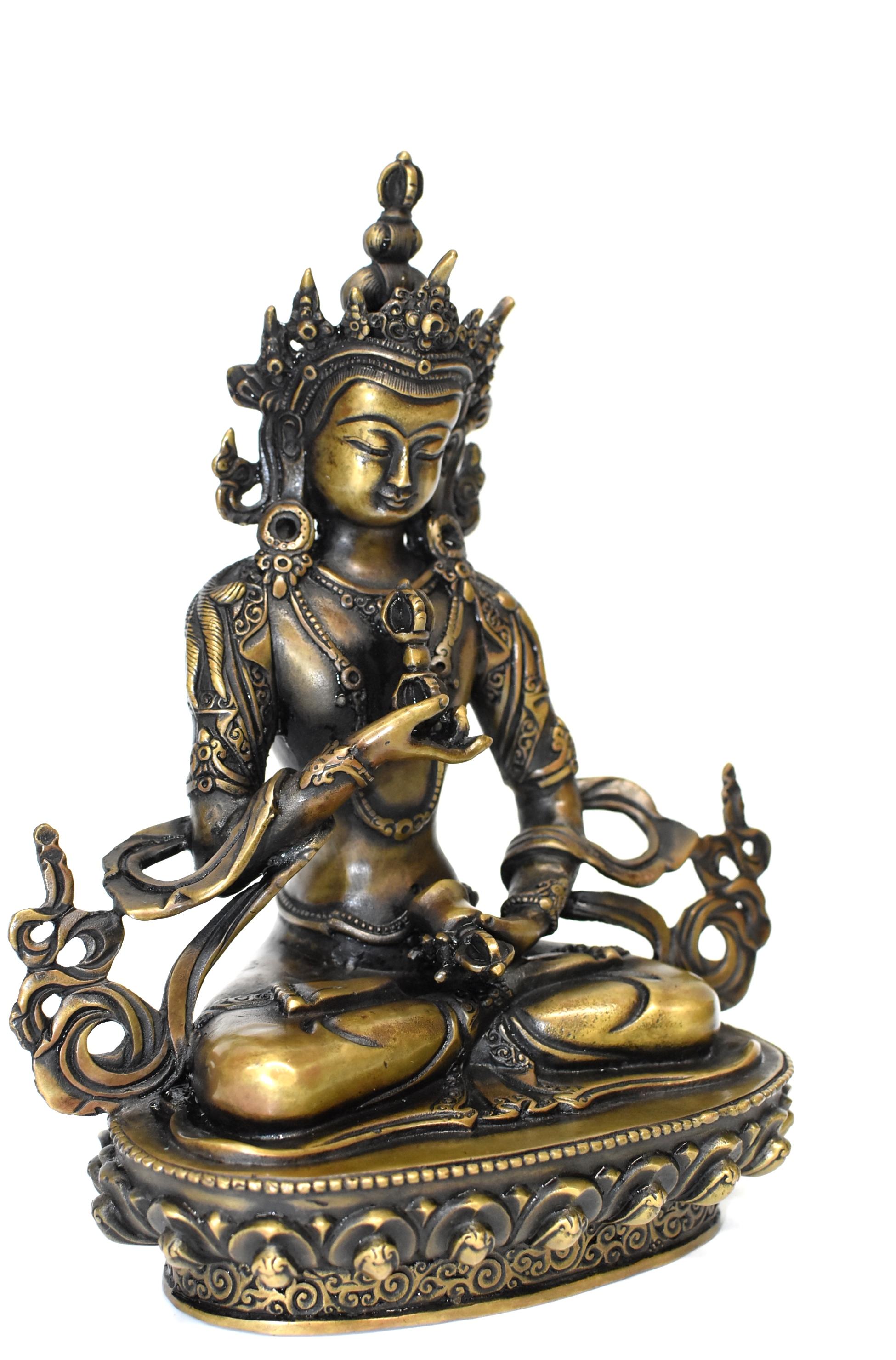 A beautiful statue of Tibetan Bodhisattva Vajrassatva in antique gold finish. The Vajrassatva is an deity that focuses on purification of bad karma.  Meditation upon Vajrassatva is integral to enlightenment as it manifests in one's compassion for