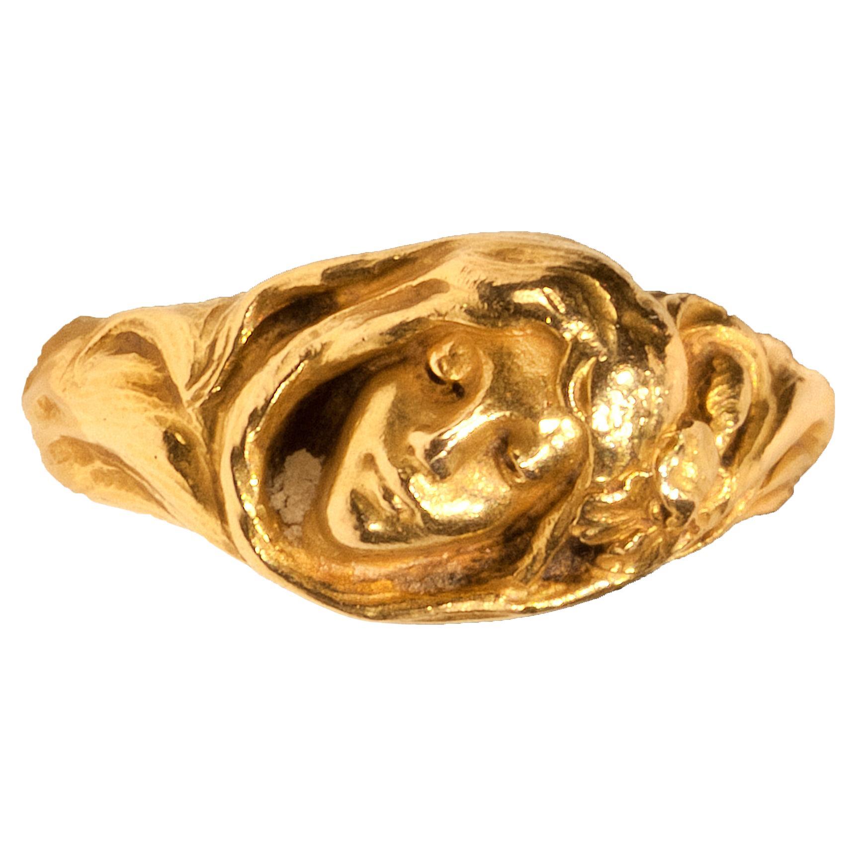 Antique Gold French Art Nouveau Ring For Sale