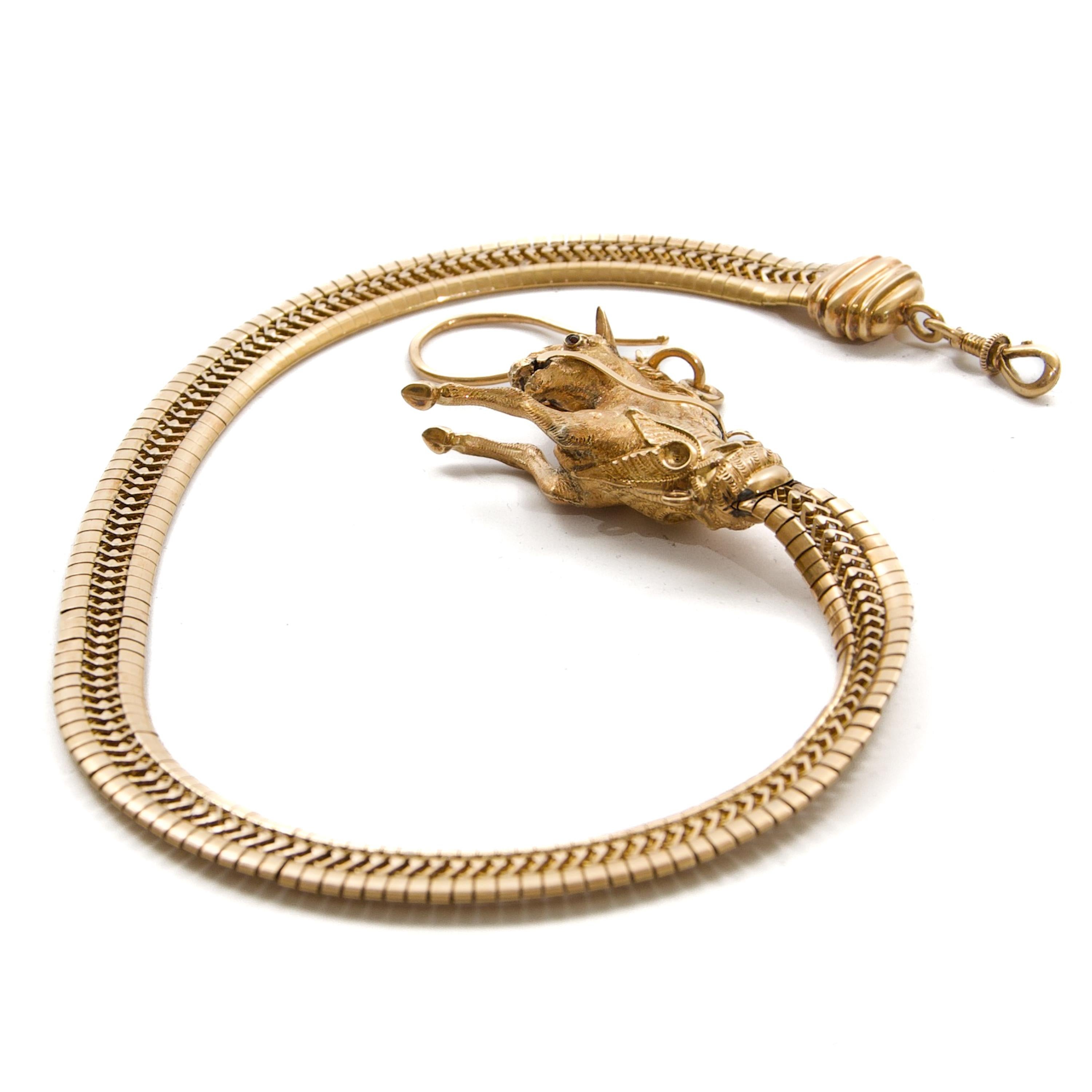 Chaîne de montre de poche ancienne en or avec motif de cheval au galop, 19e siècle en vente 5