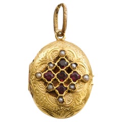 Antique Gold Garnets and Oriental Pearls Pendant