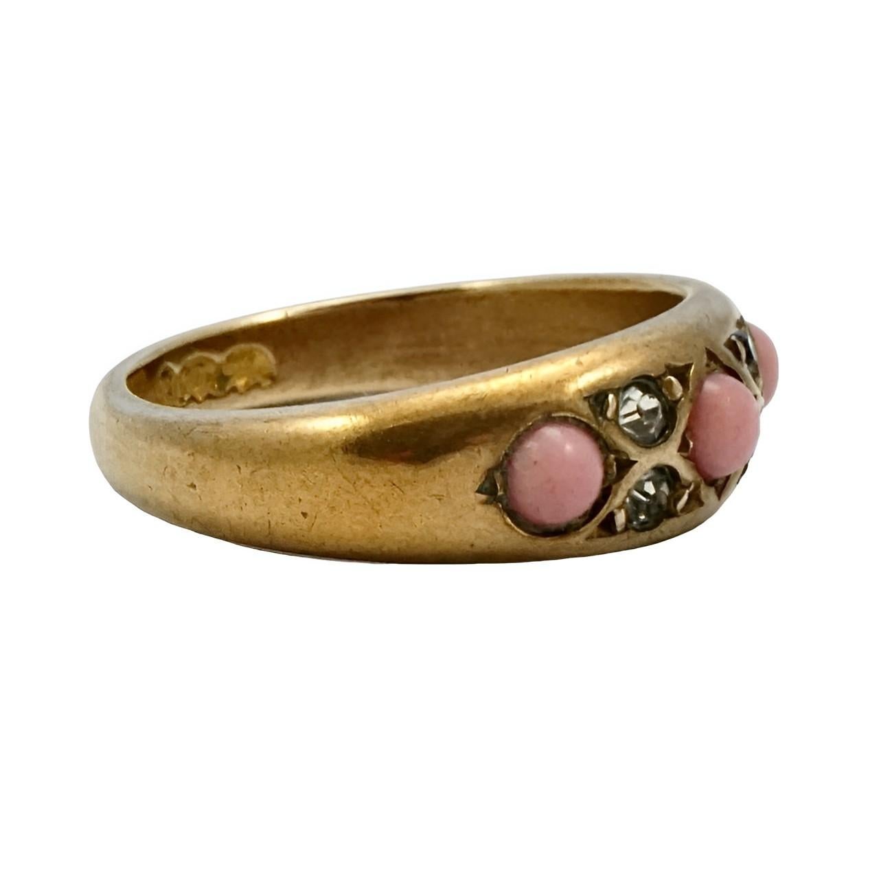 Antique Gold Gilt Metal Ring with Pink Glass Stones and Clear Paste Stones In Good Condition For Sale In London, GB
