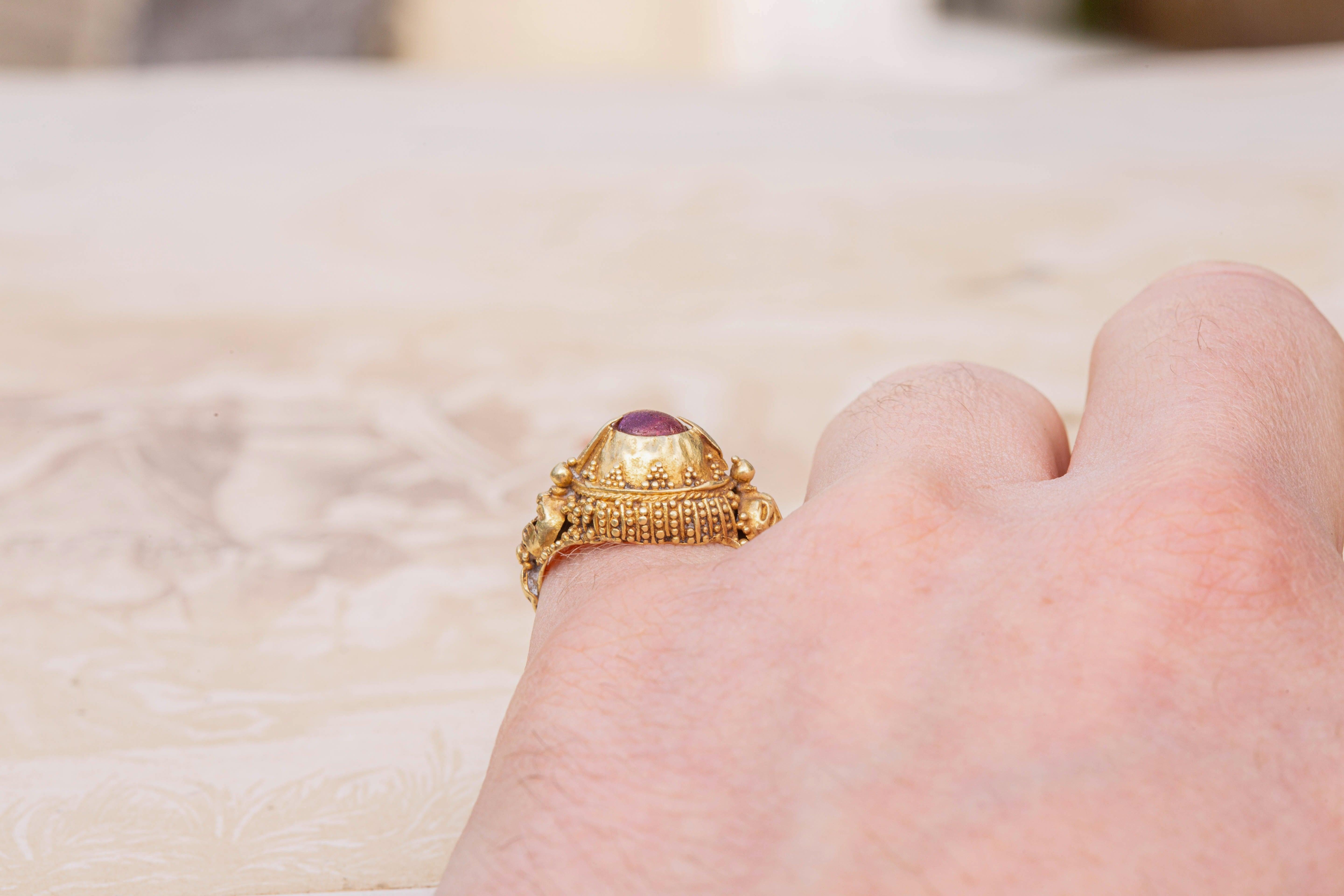 Antique Gold Indonesian Bali Garnet Ring 19th Century Hummingbird Gold Ring For Sale 12