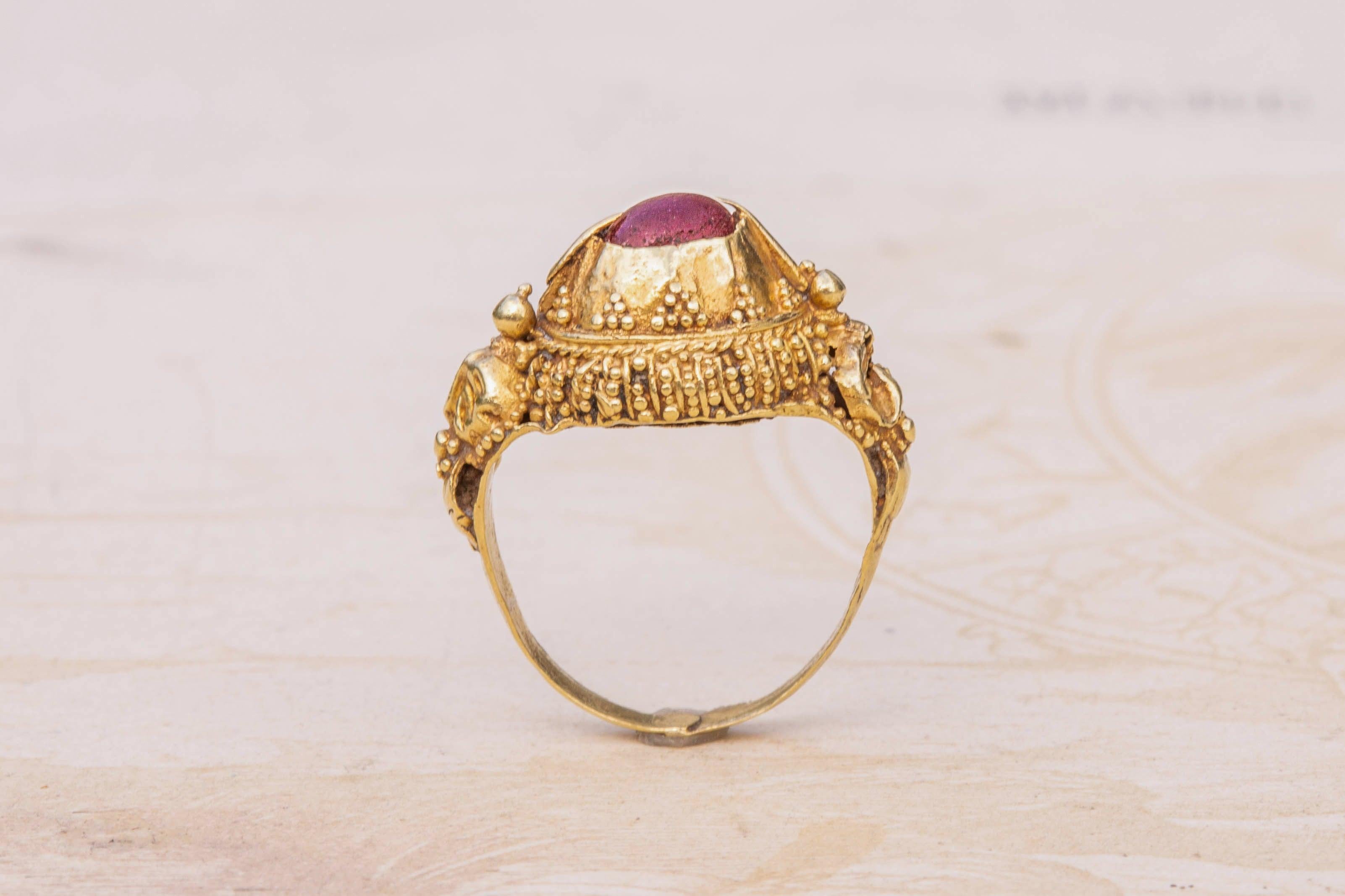 Antique Gold Indonesian Bali Garnet Ring 19th Century Hummingbird Gold Ring For Sale 1