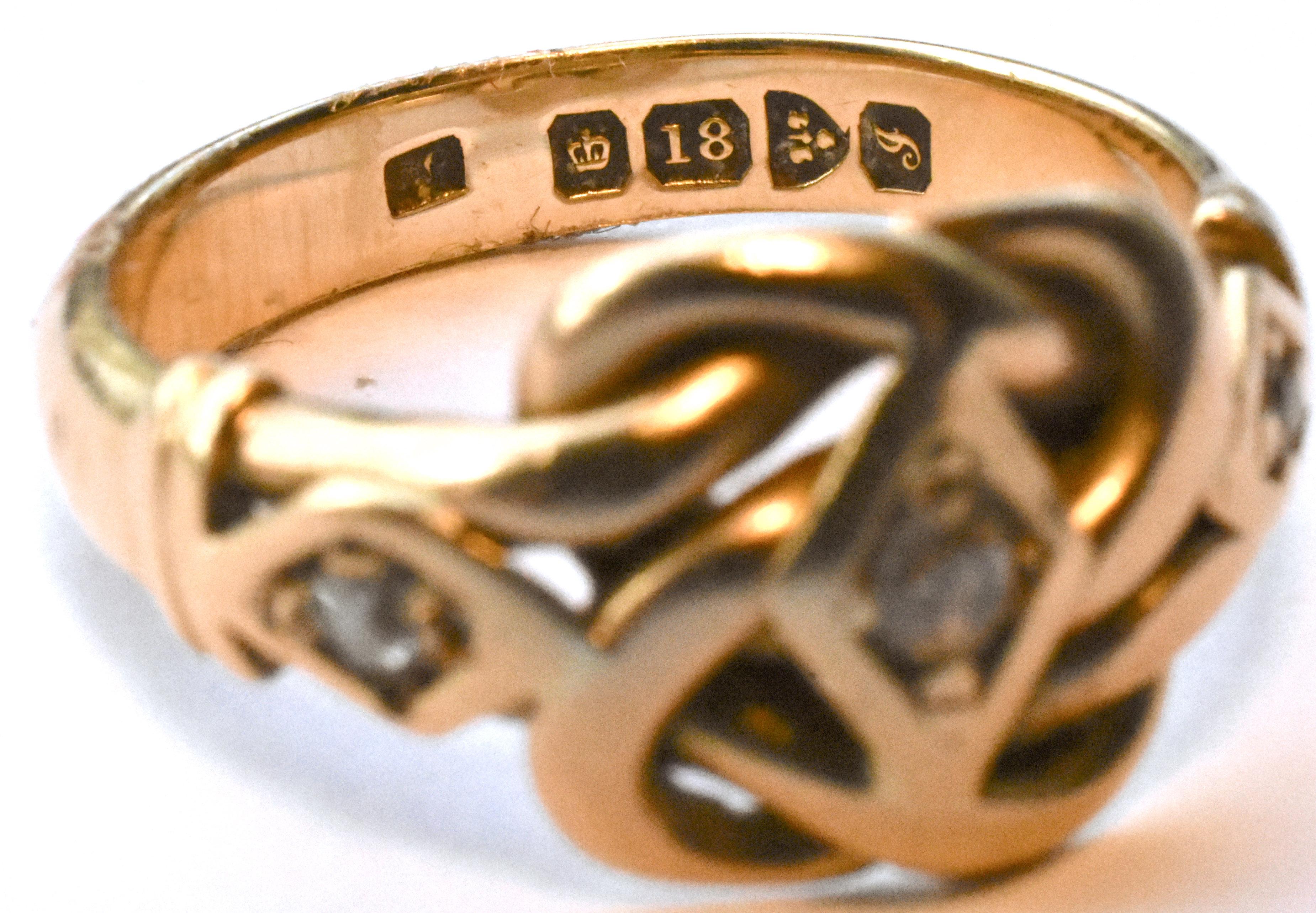 Edwardian 18 K Gold knot ring fully hallmarked 