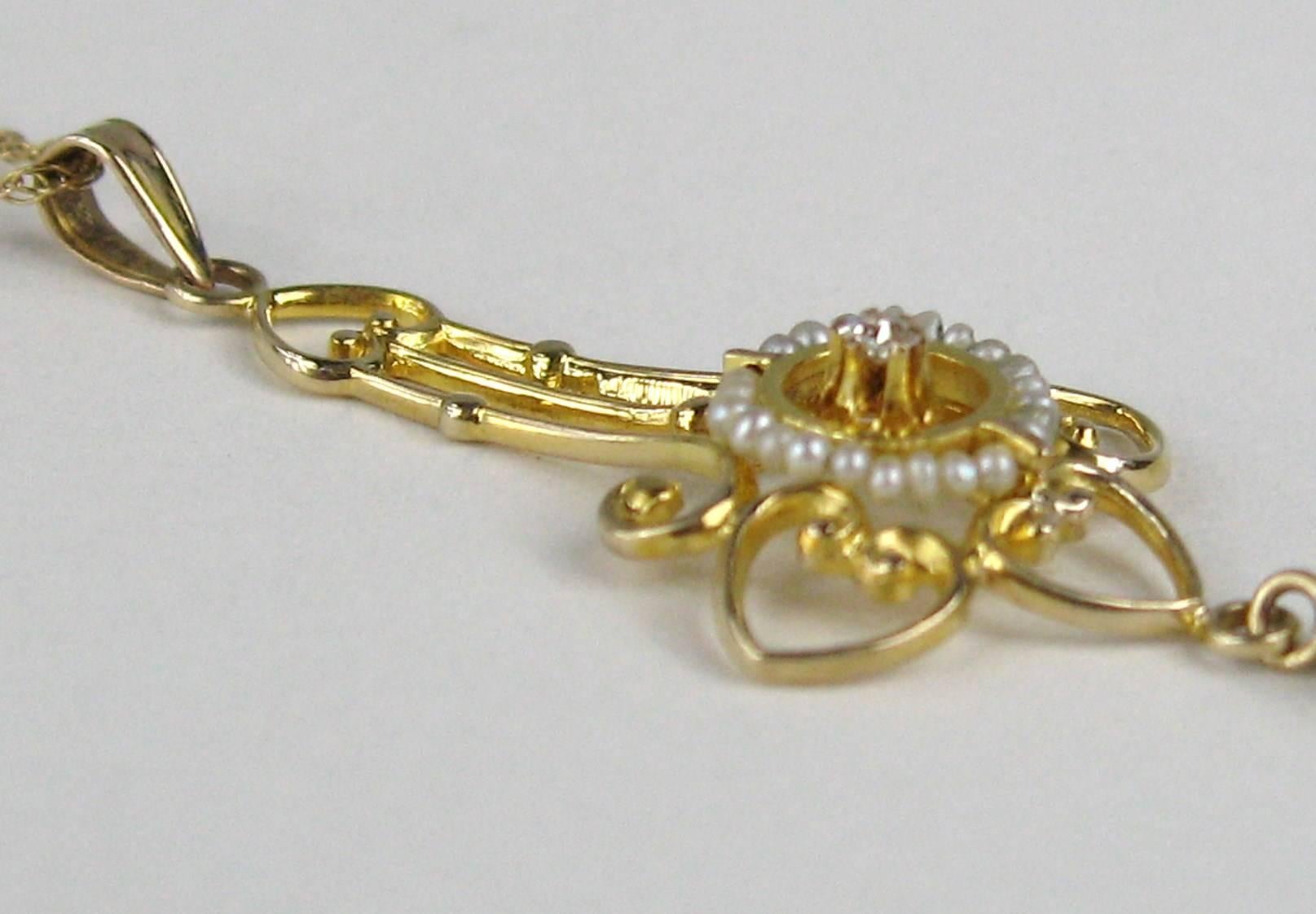 what is a lavalier necklace