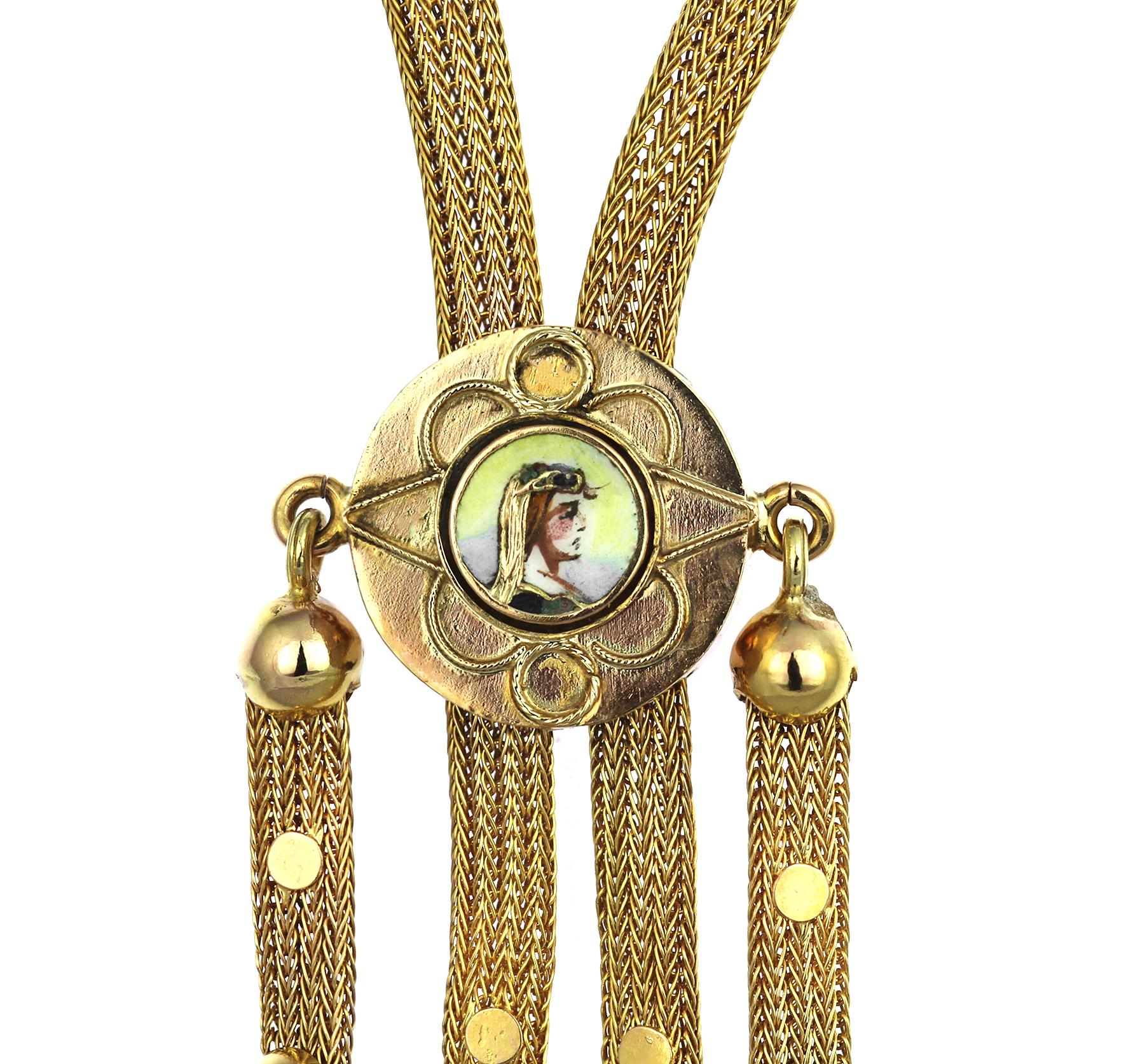 Longue chaîne/collier en or 12 carats antique avec maillons à pompons et panneau en émail, 1880 Pour femmes en vente