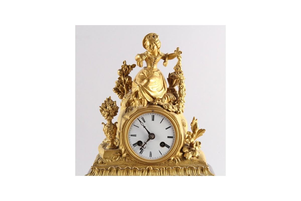 Louis XV Antique gold Mantel Clock, circa 1910