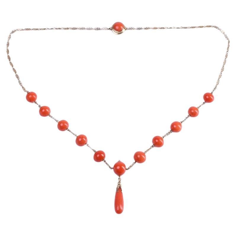 Antique gold necklace with corals, Italy, mid-20th century. For Sale