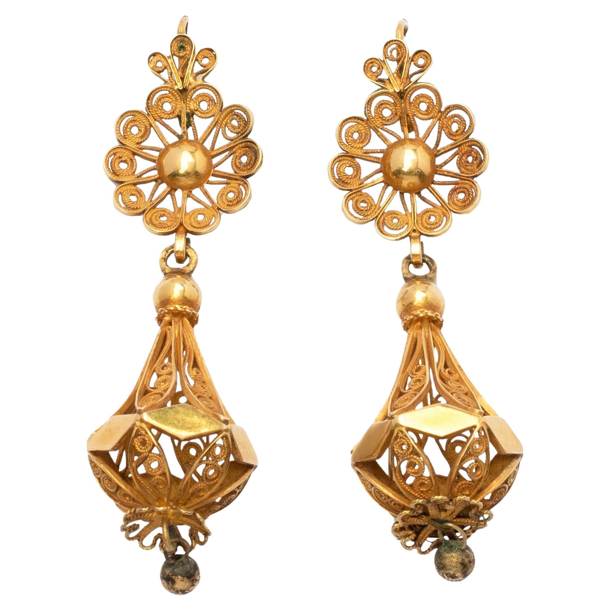 Antique gold pendant earrings For Sale