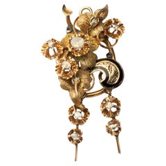 Antique gold pendant with rose cut diamonds