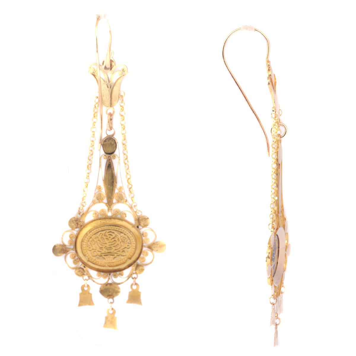 Women's Antique Gold Pendent Earrings with Filigree and Enamel, Early 19th Century