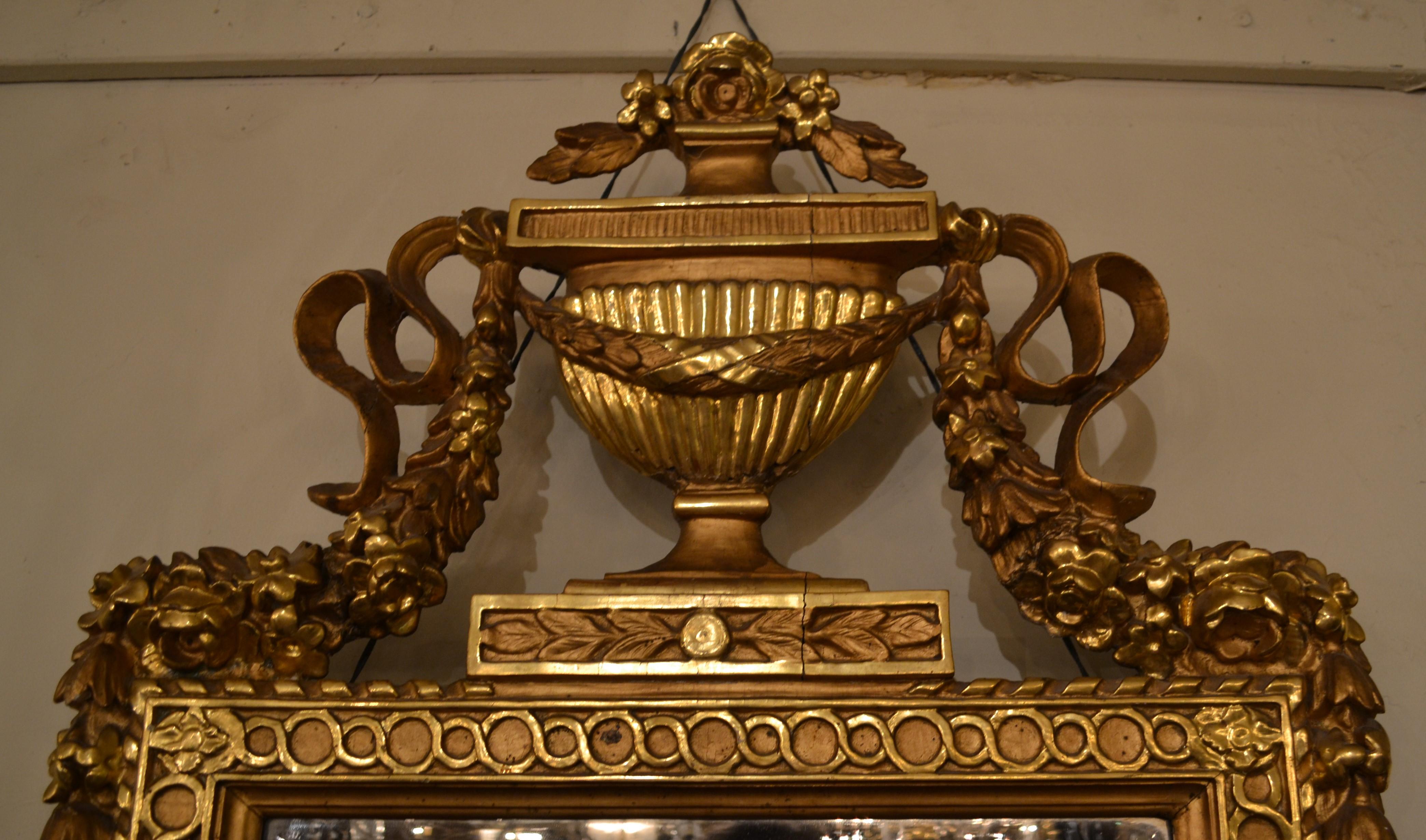 Miroir de pilier ancien en or Bon état - En vente à New Orleans, LA